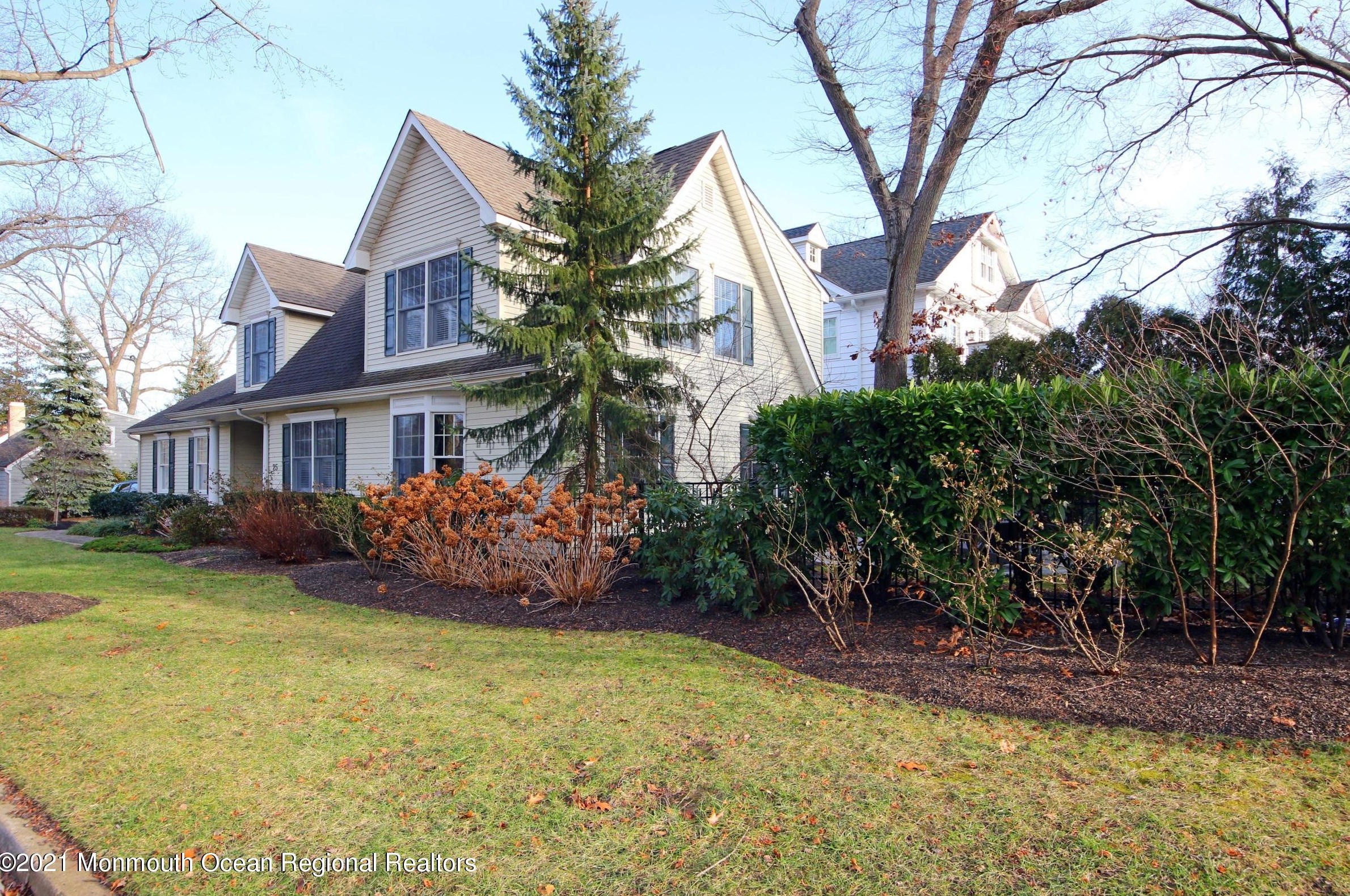 25 Lakeside Ave, Locust, NJ 07760