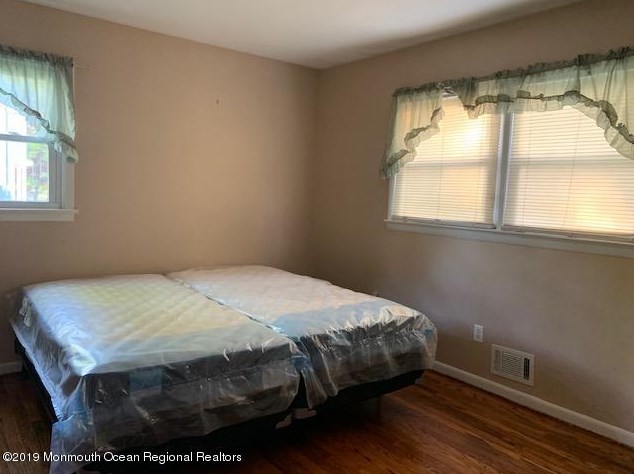 243 Woodcrest Rd, Oakhurst, NJ 07755