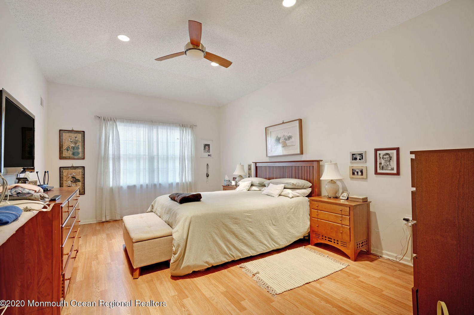 2 Stonewyck Pl, Monroe Twp NJ 08831-2670 exterior