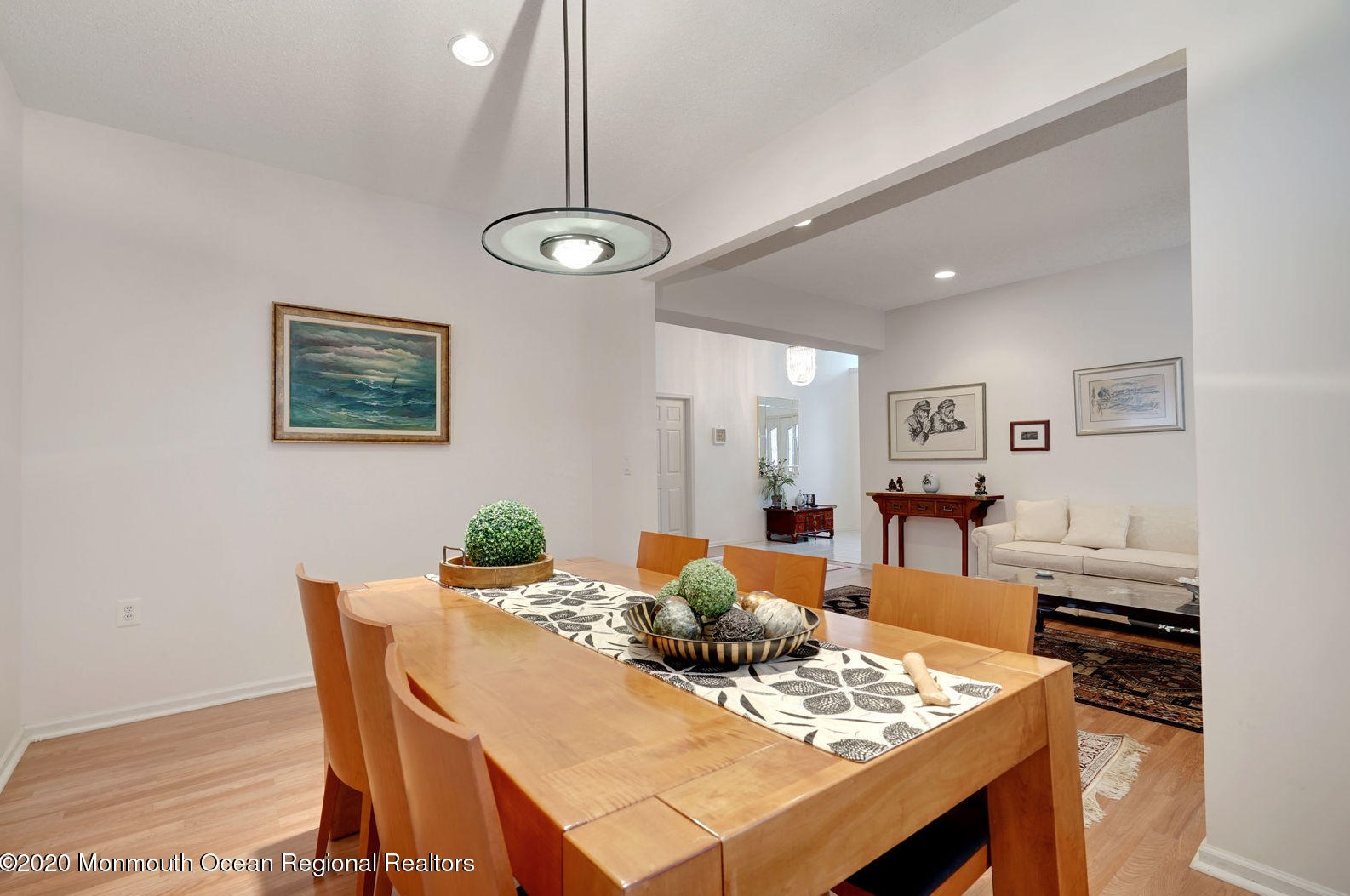 2 Stonewyck Pl, Monroe Twp NJ 08831-2670 exterior