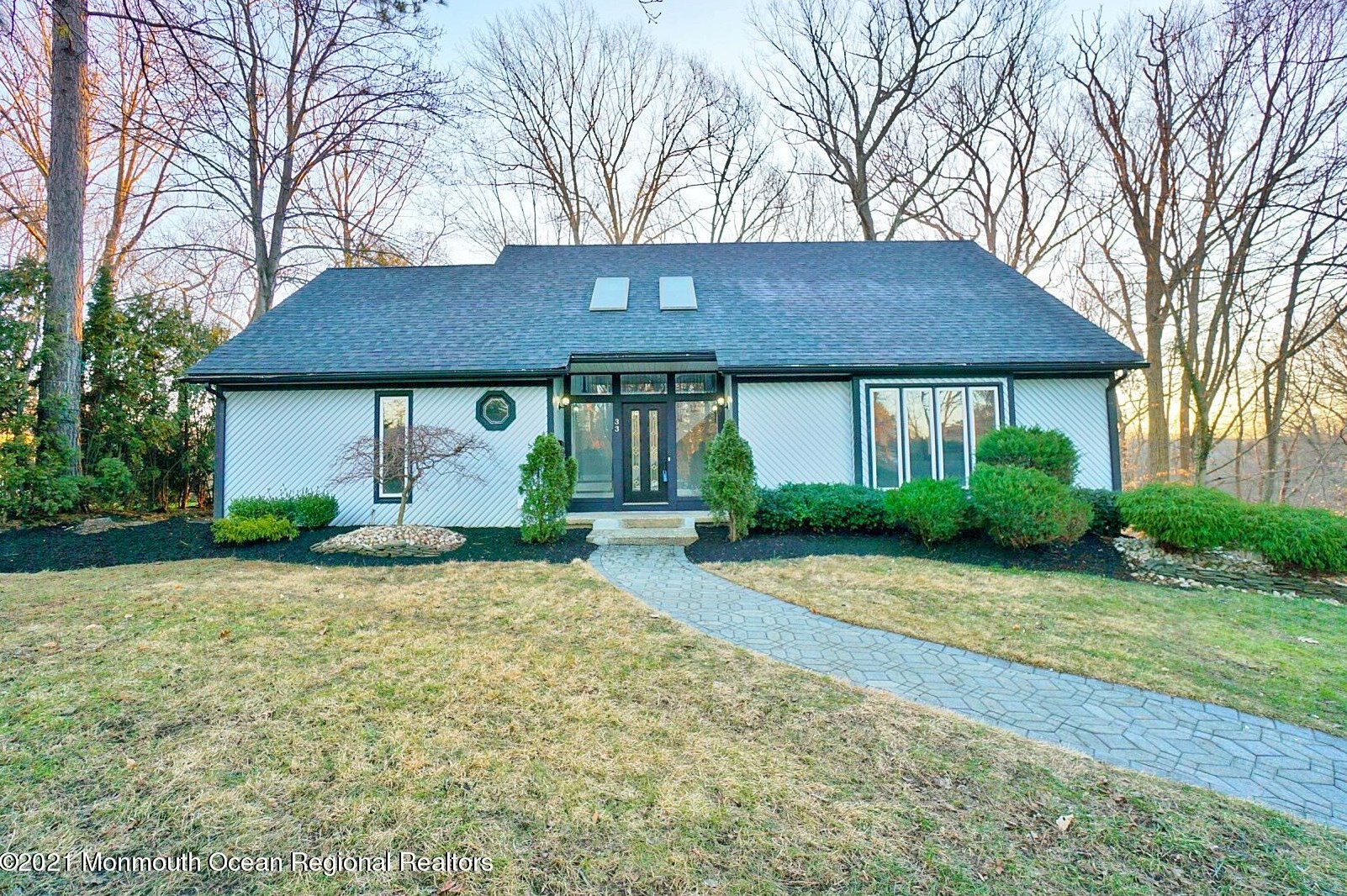 33 Appletree Dr, Matawan, NJ 07747-3744