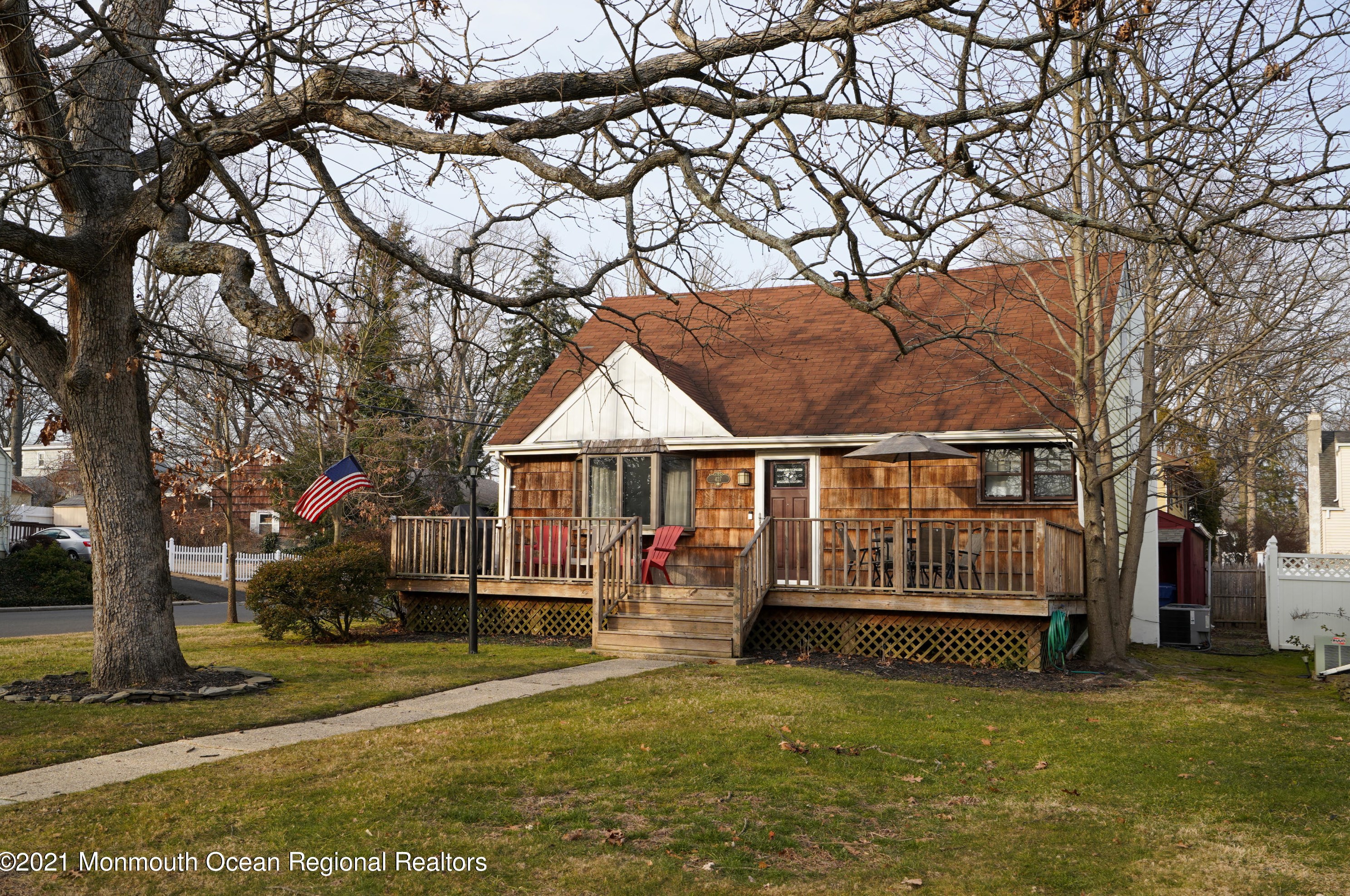 427 Lakewood Rd, Wall Township, NJ 07753-5620