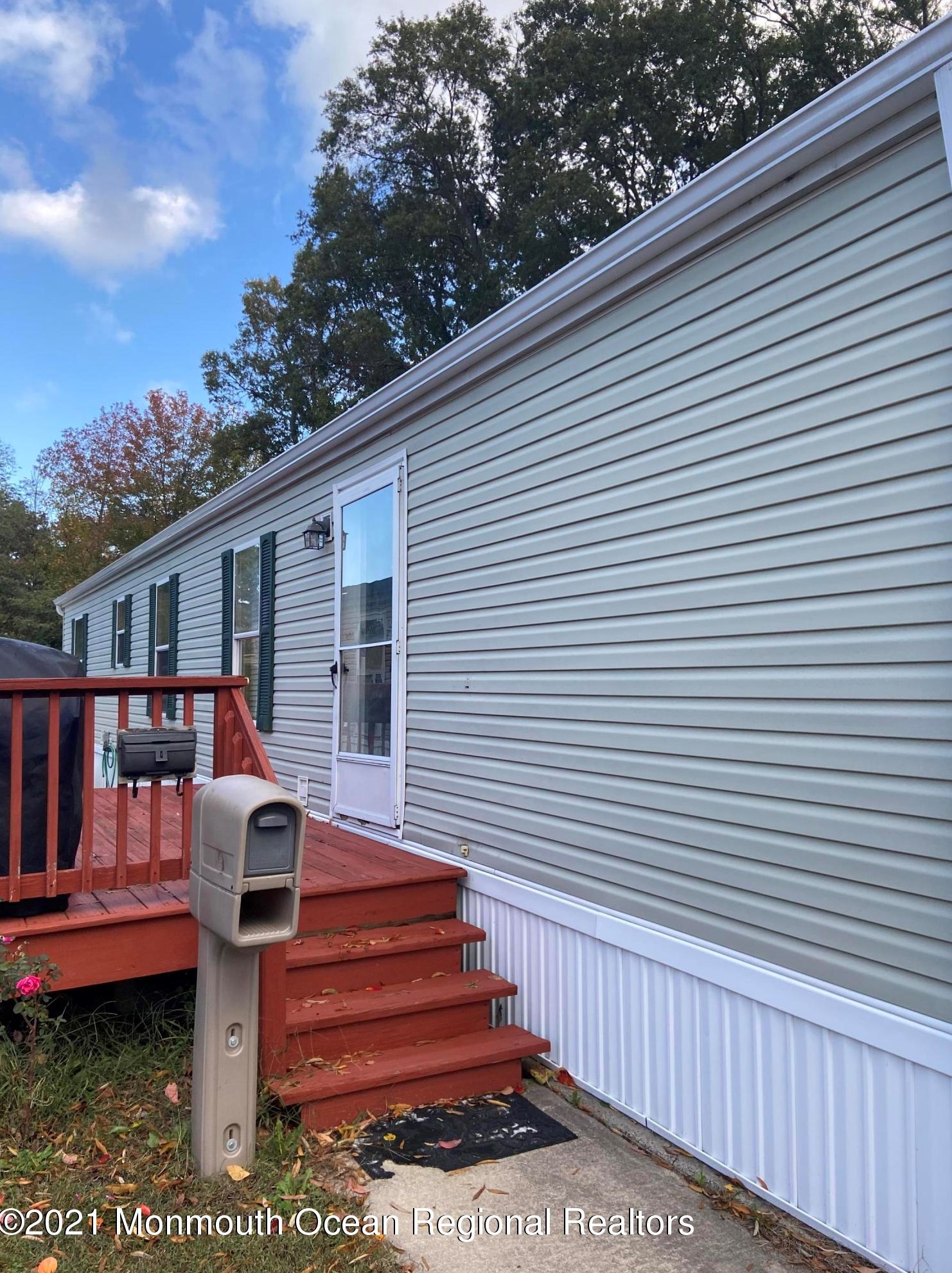 48 Randall Ave, Ideal Beach, NJ 07734-3128