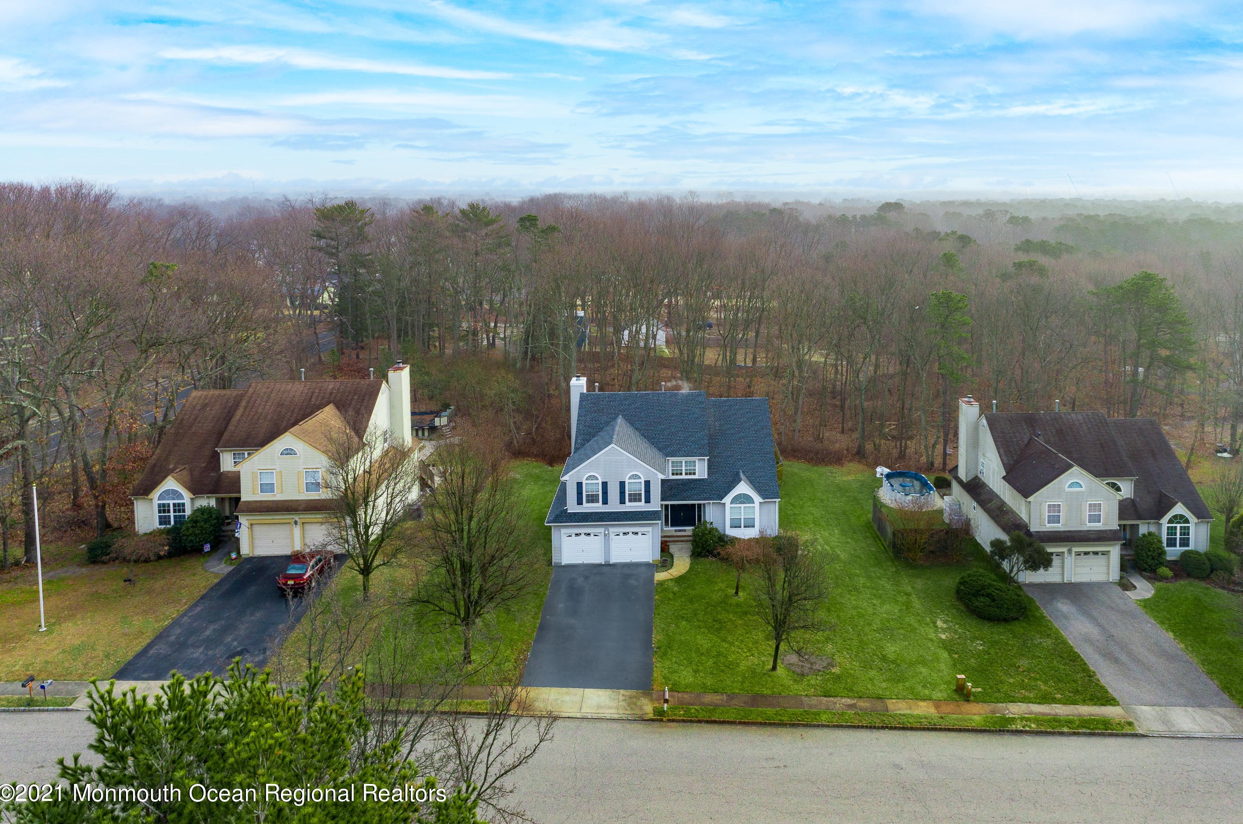 3 Thousand Oaks Ter, Wall Township, NJ 07731-3608