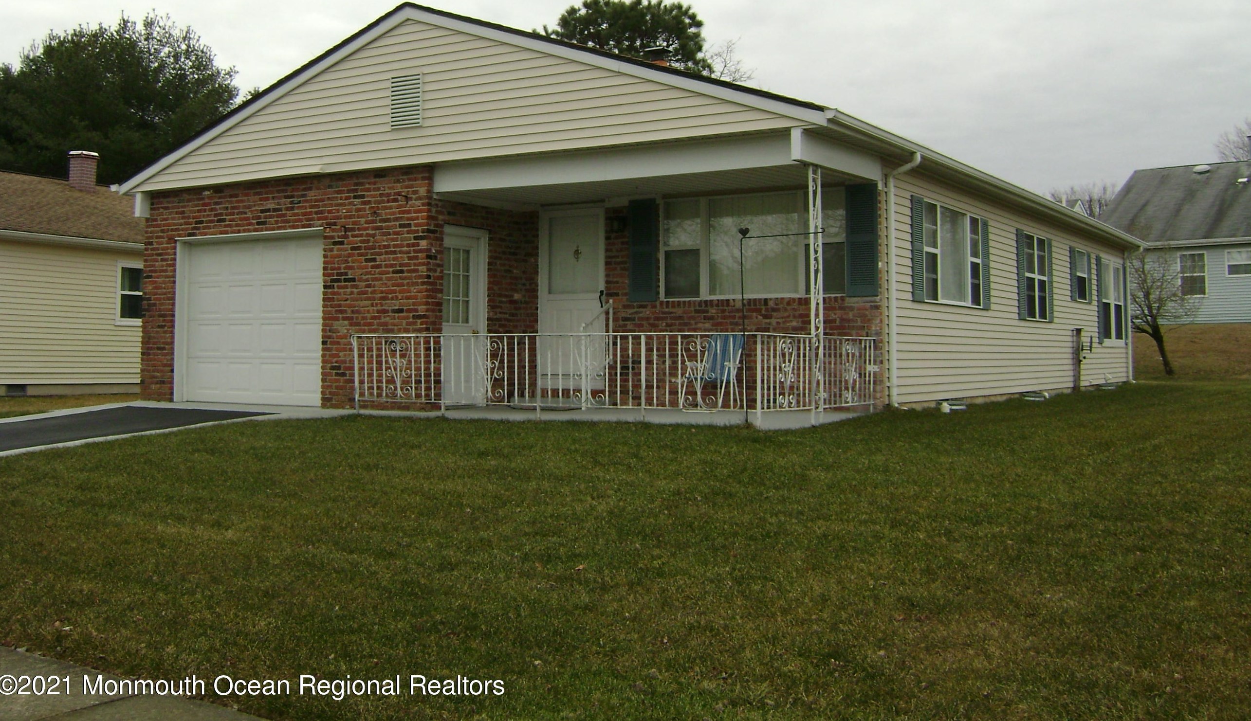 75 Prince Charles Dr, Toms River, NJ 08757-6574