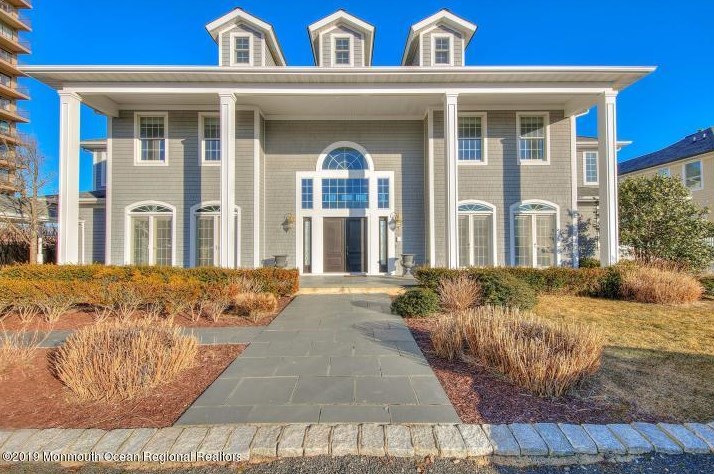 39 Ocean Ave, Monmouth Beach, NJ 07750