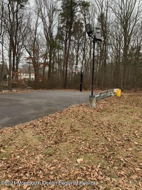 12 Brentwood Dr, Jackson Twp, NJ 08527