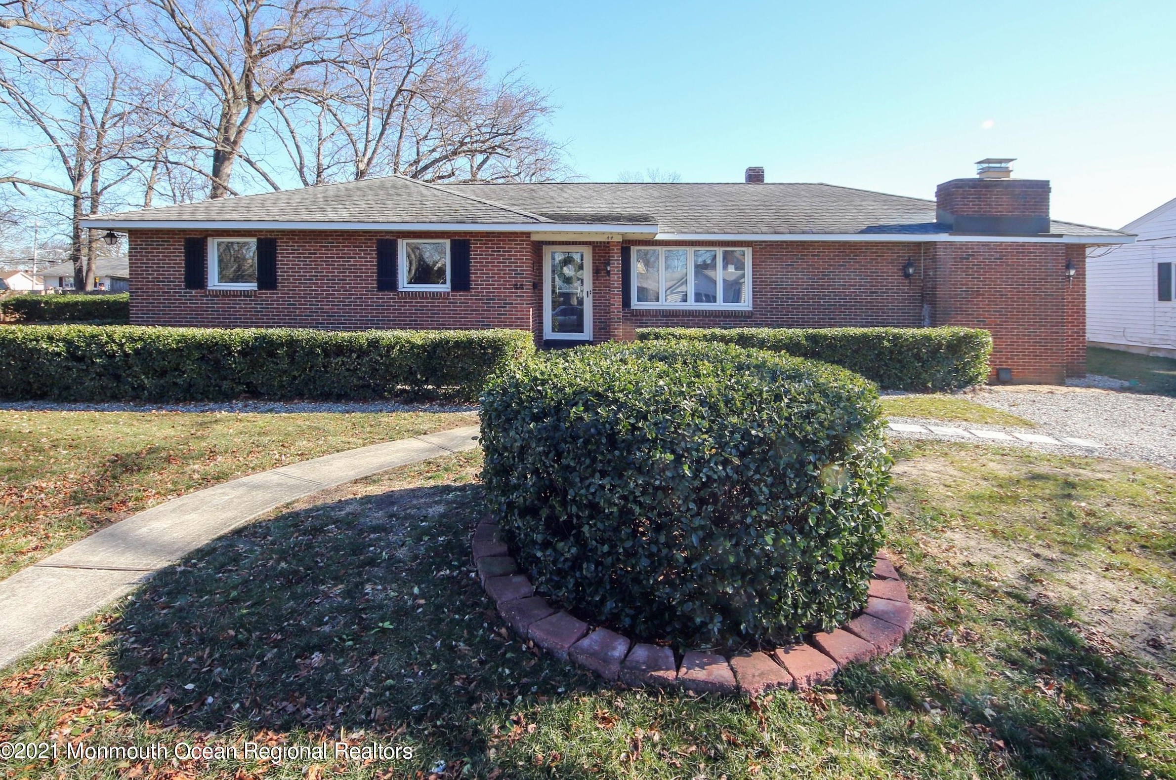 44 Holly Ave, Ideal Beach, NJ 07734-3008