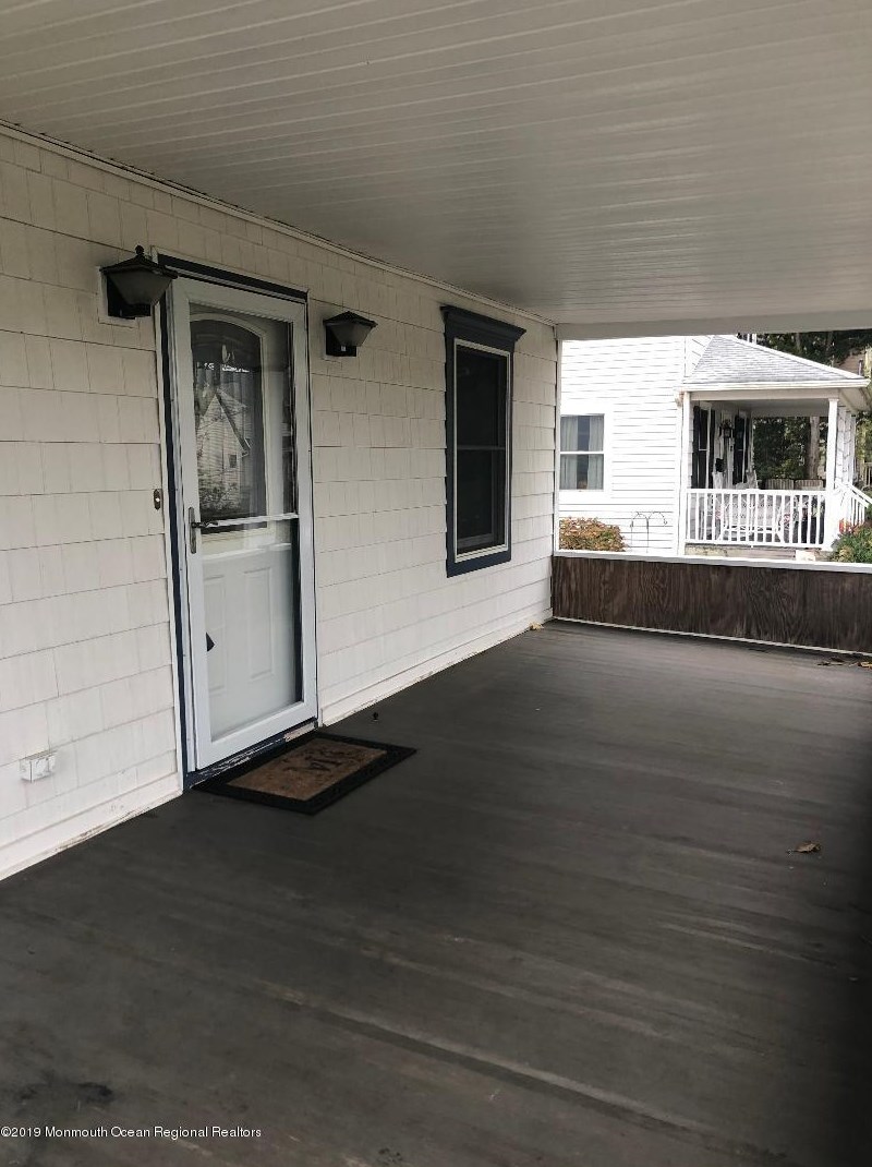 329 Wells Ave, Oakhurst, NJ 07755
