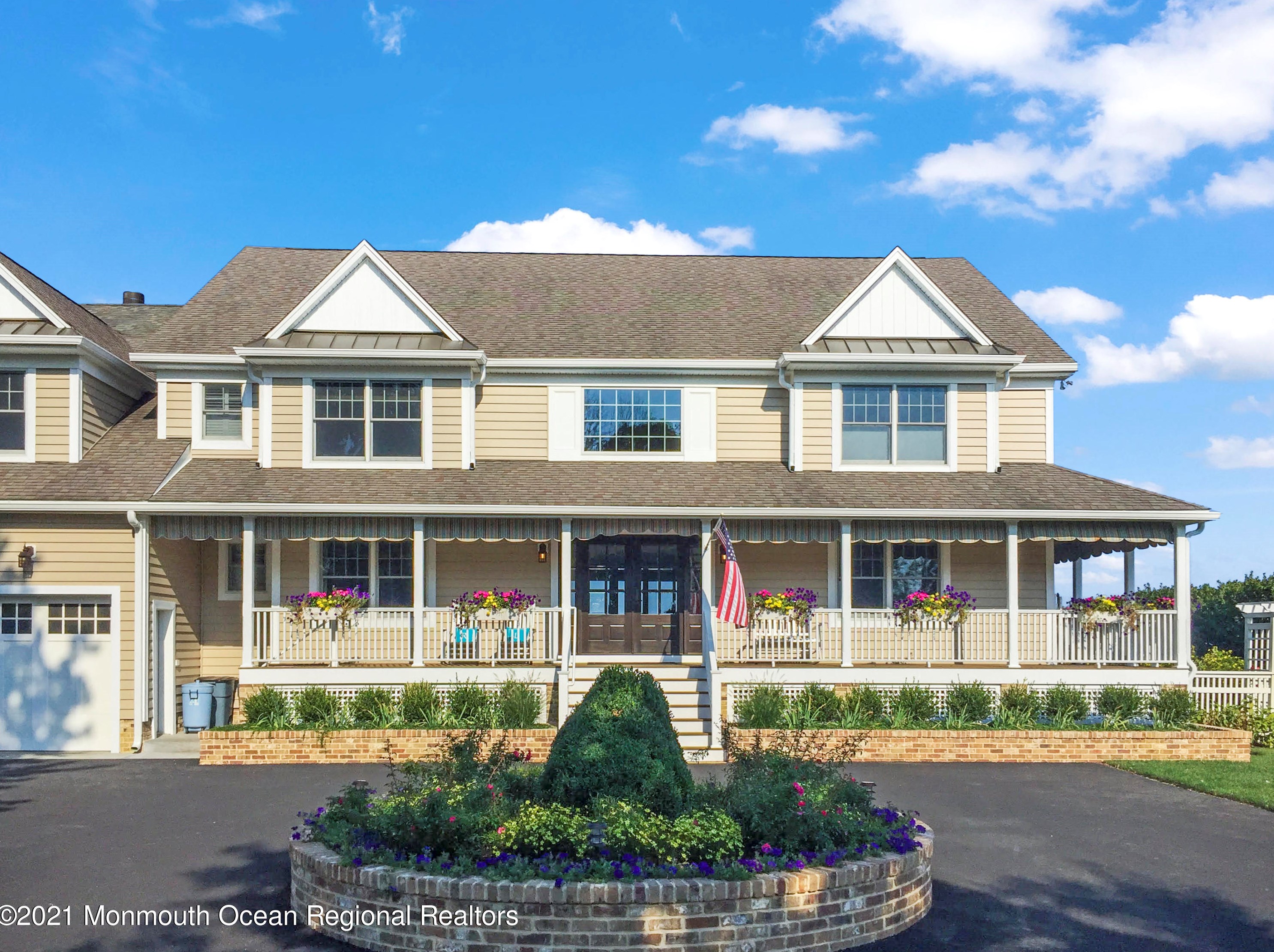 227 Comanche Dr, Oceanport, NJ 07757-1703