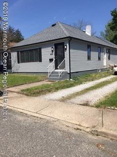 235 Overbrook Ave, Oakhurst, NJ 07755-1505