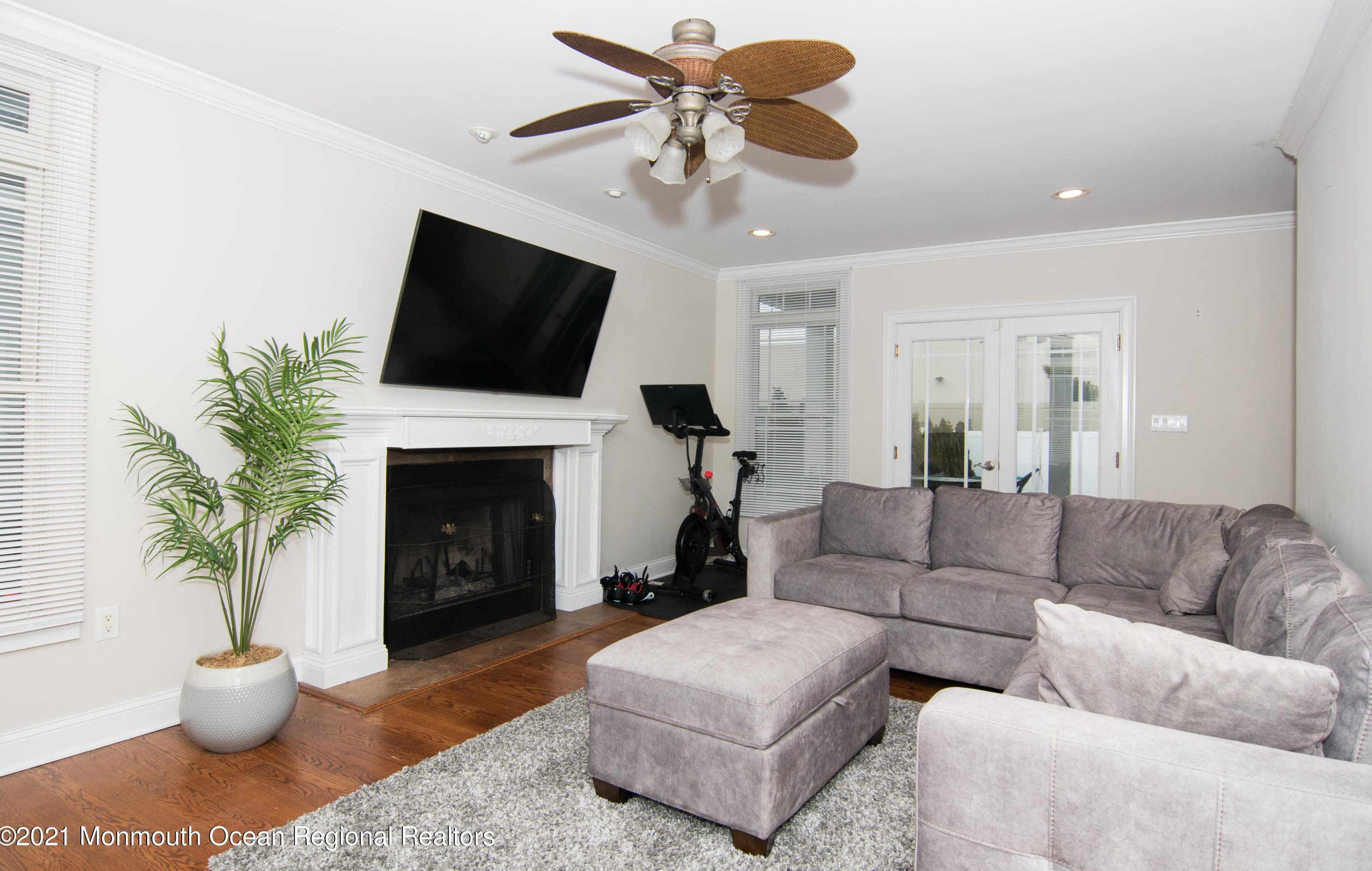 72 Lincoln Ave, Wall Township, NJ 07753-6708