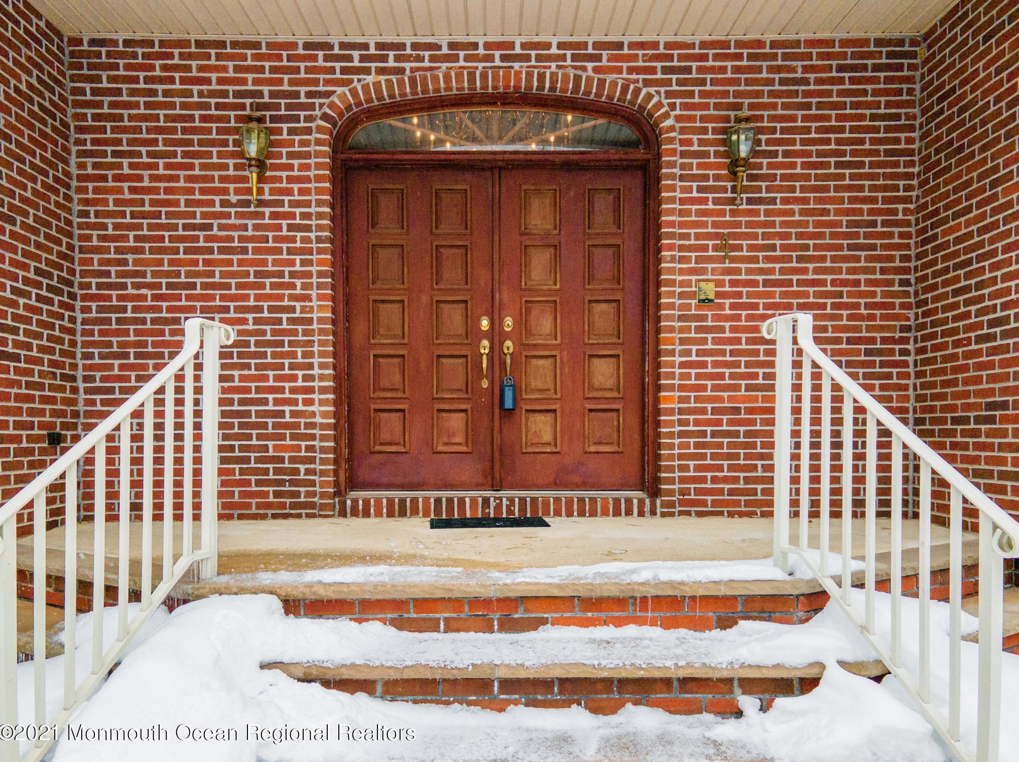 4 Saupe Dr, Millstone Township, NJ 07726-1852