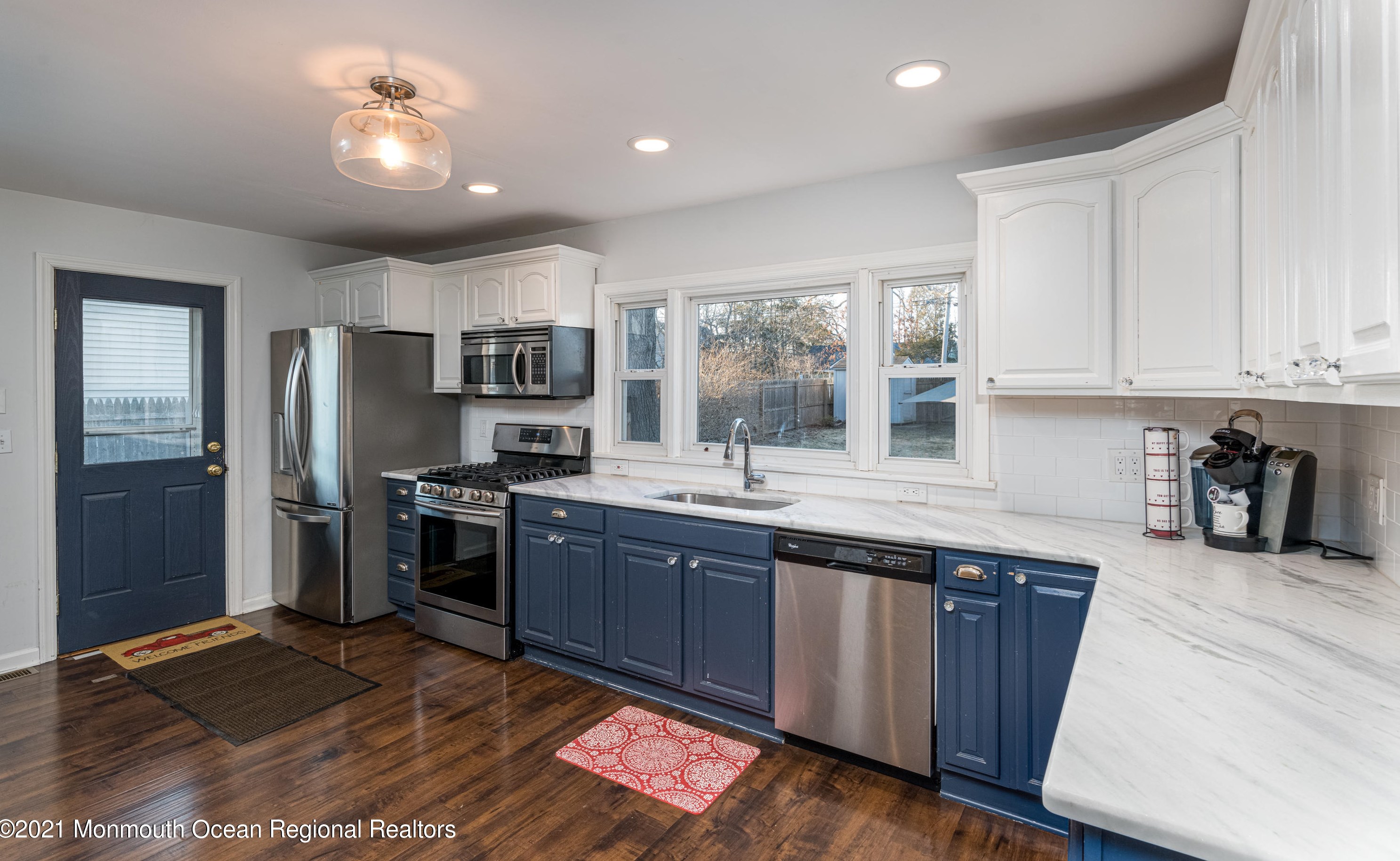 718 Wall Rd, Wall Township NJ  07762-2237 exterior