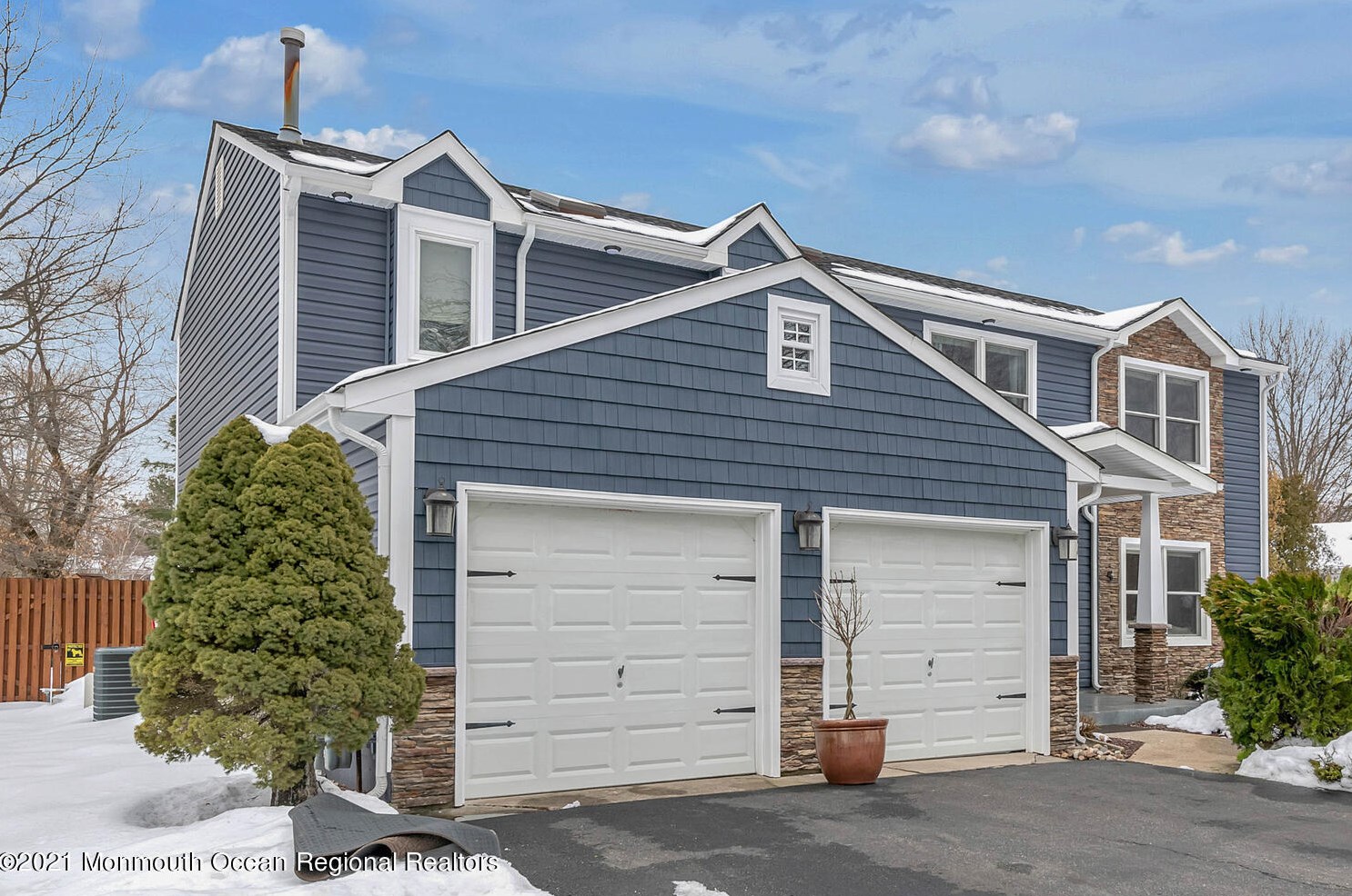 5 Reston Rd, Millstone Township, NJ 07726-3436