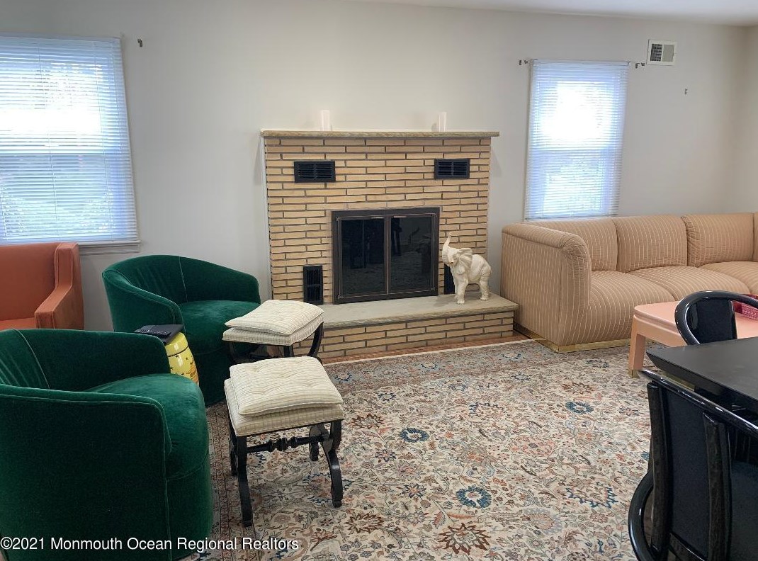 503 Wildwood Rd, Red Bank, NJ 07711