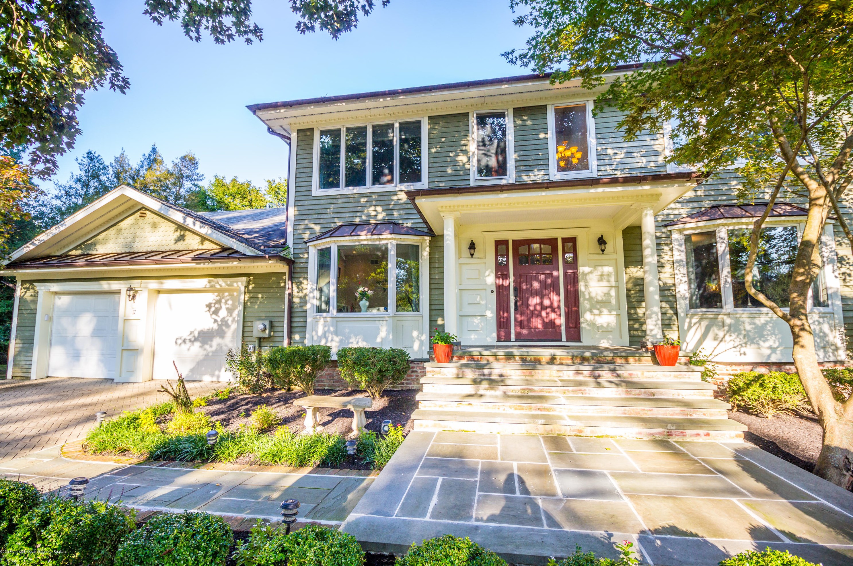 17 Woods End Rd, Vanderburg, NJ 07722-1454