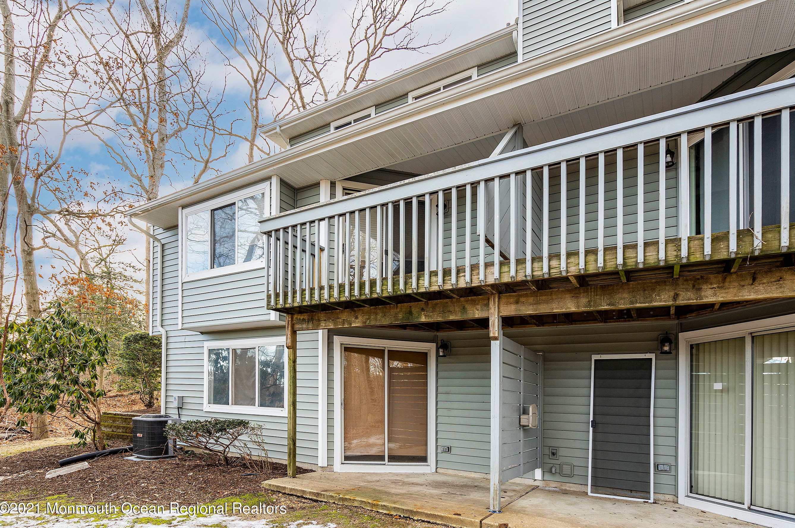 100 Burntwood Trl, Toms River, NJ 08753-2736