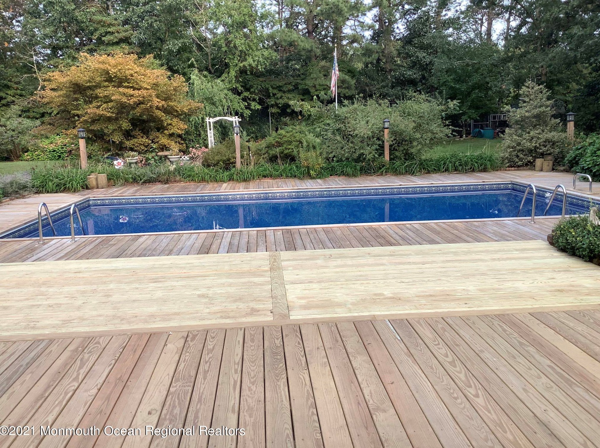 1759 Todd, Toms River NJ 08755-2128 exterior