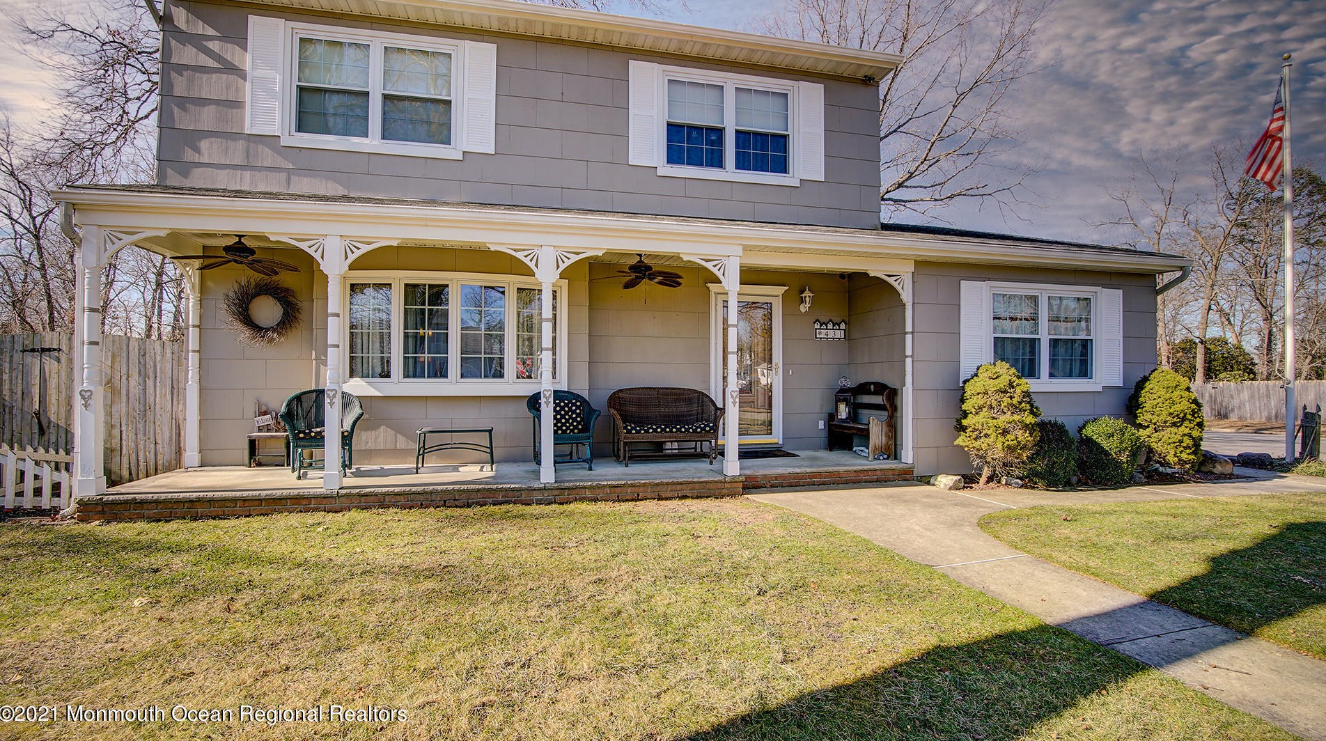 431 Hemlock Ln, Lakehurst, NJ 08759