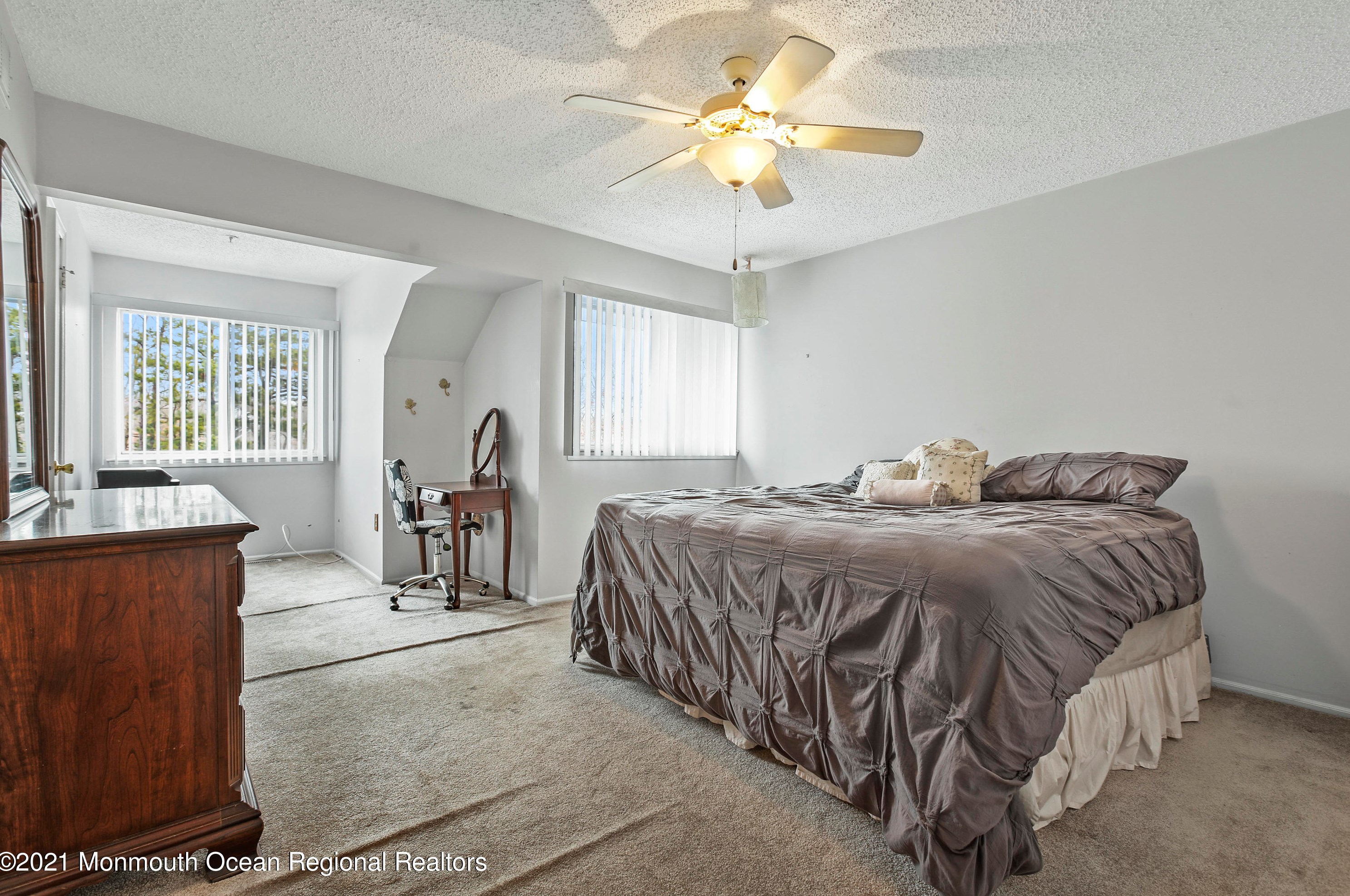 1111 Scarlet Oak Ave, Toms River NJ  08755-1062 exterior