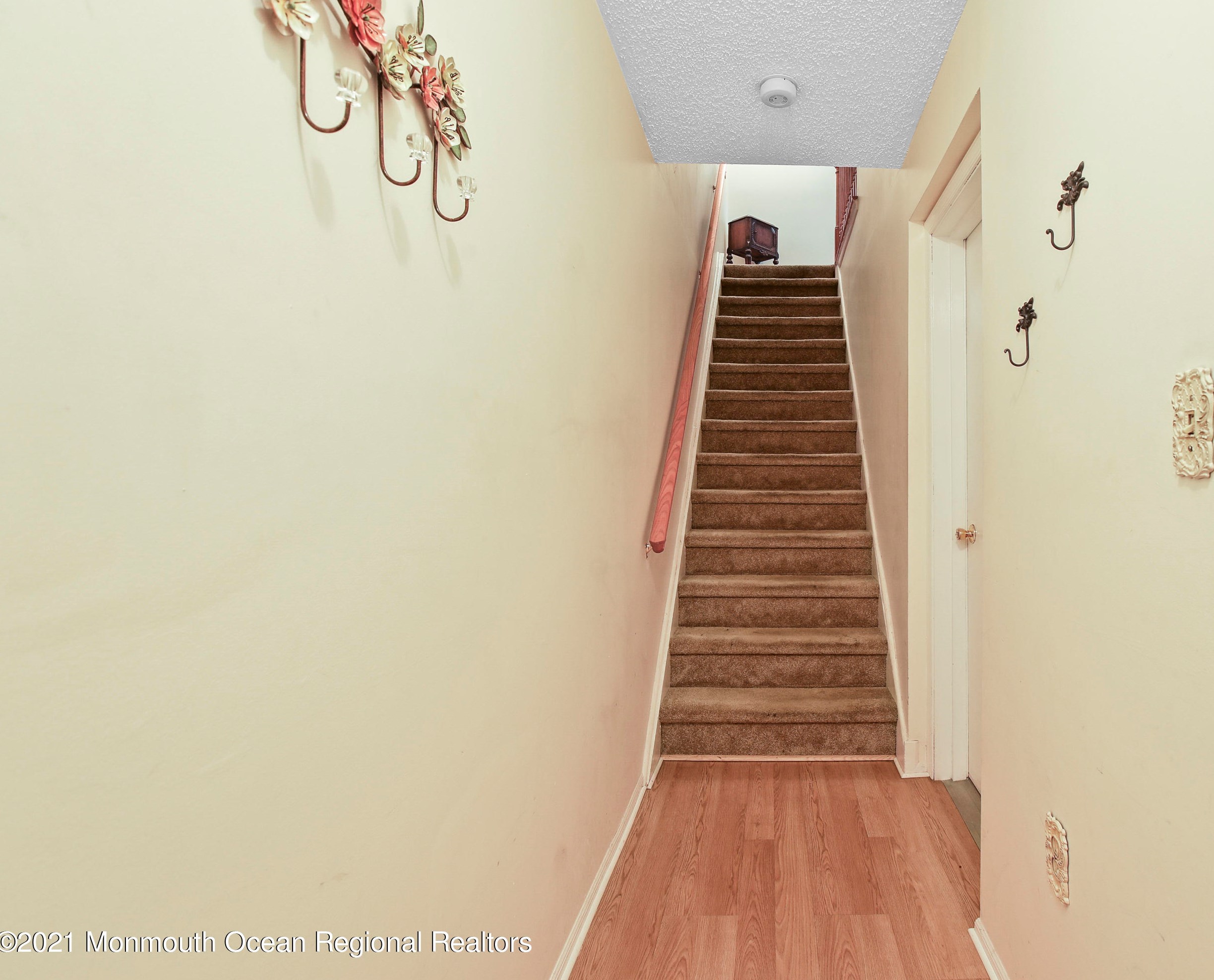 1111 Scarlet Oak Ave, Toms River NJ  08755-1062 exterior