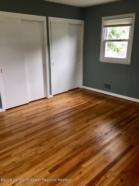 127 Adams Ave, Oakhurst, NJ 07755
