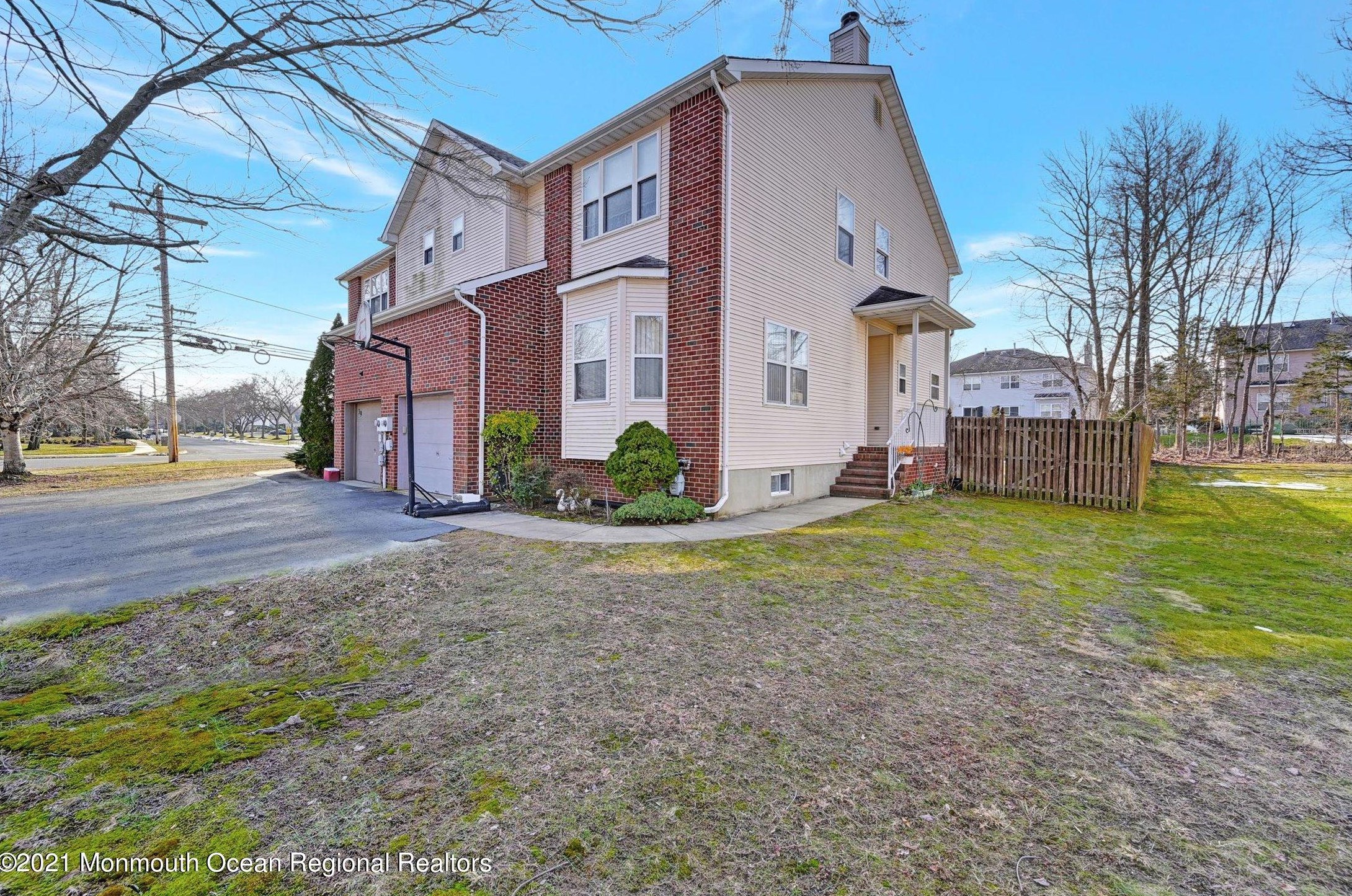 37 Burke St, Millstone Township, NJ 07726-5015
