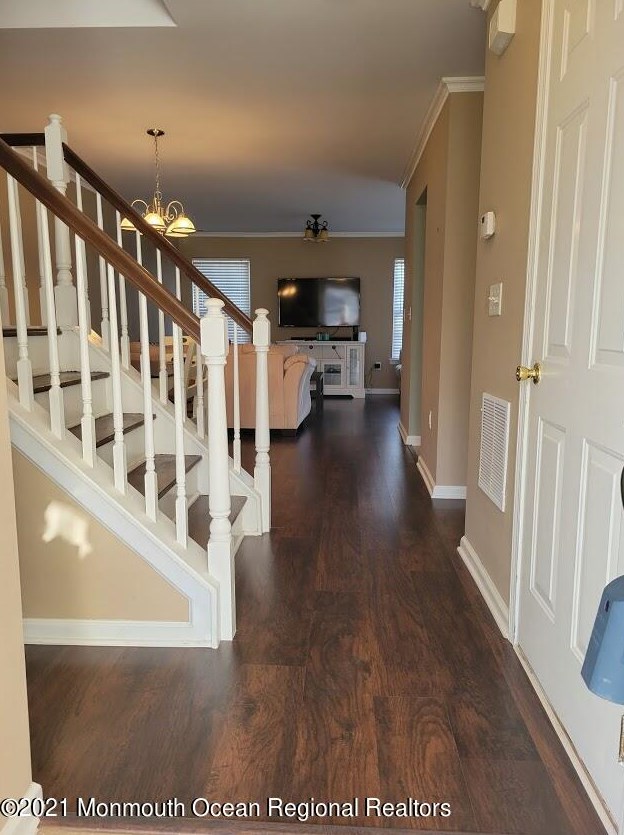 8 Pimleco Dr, Wall Township, NJ 07753-7580