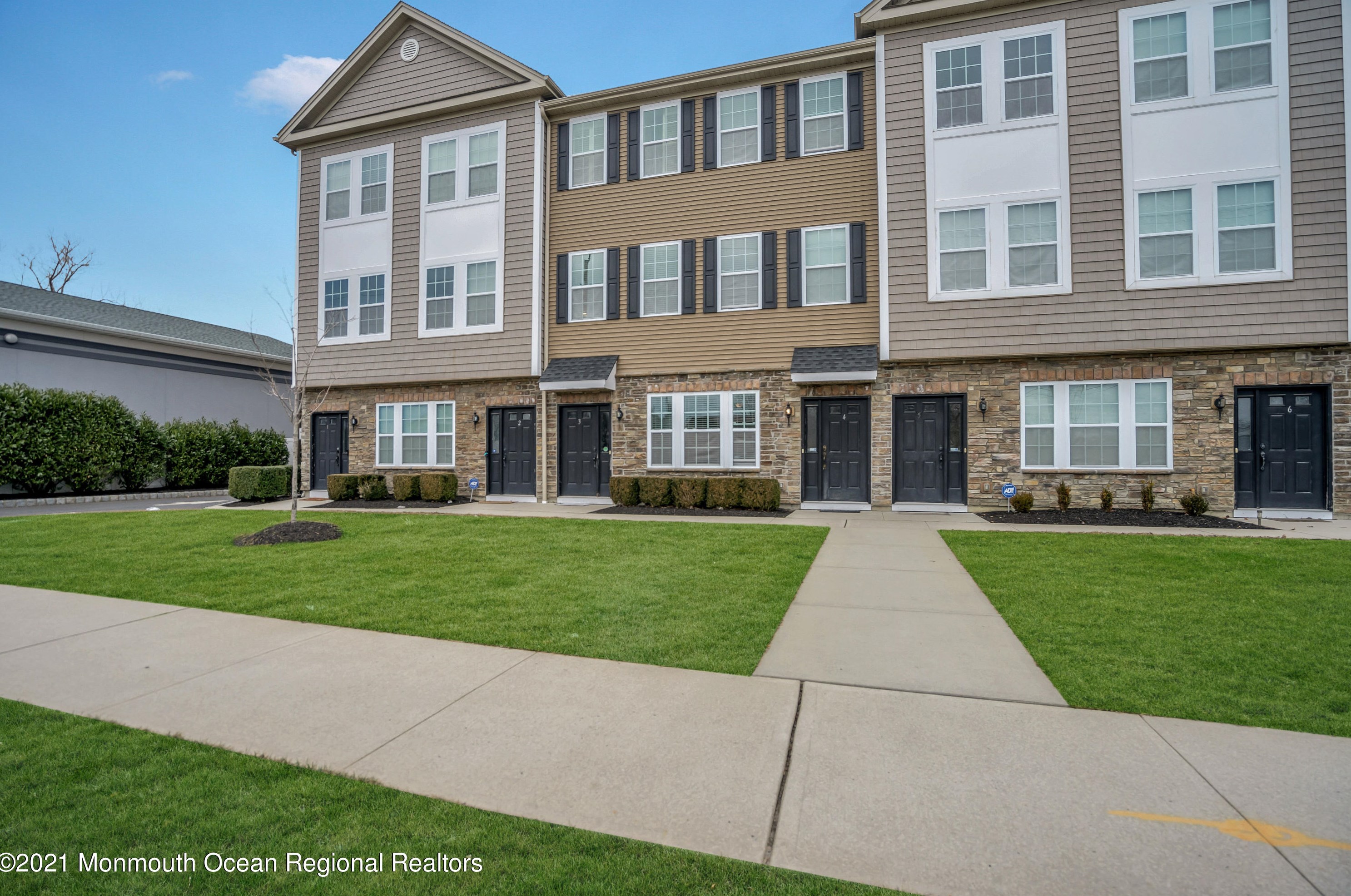 99 Steiner Ave, Wall Township, NJ 07753-6640