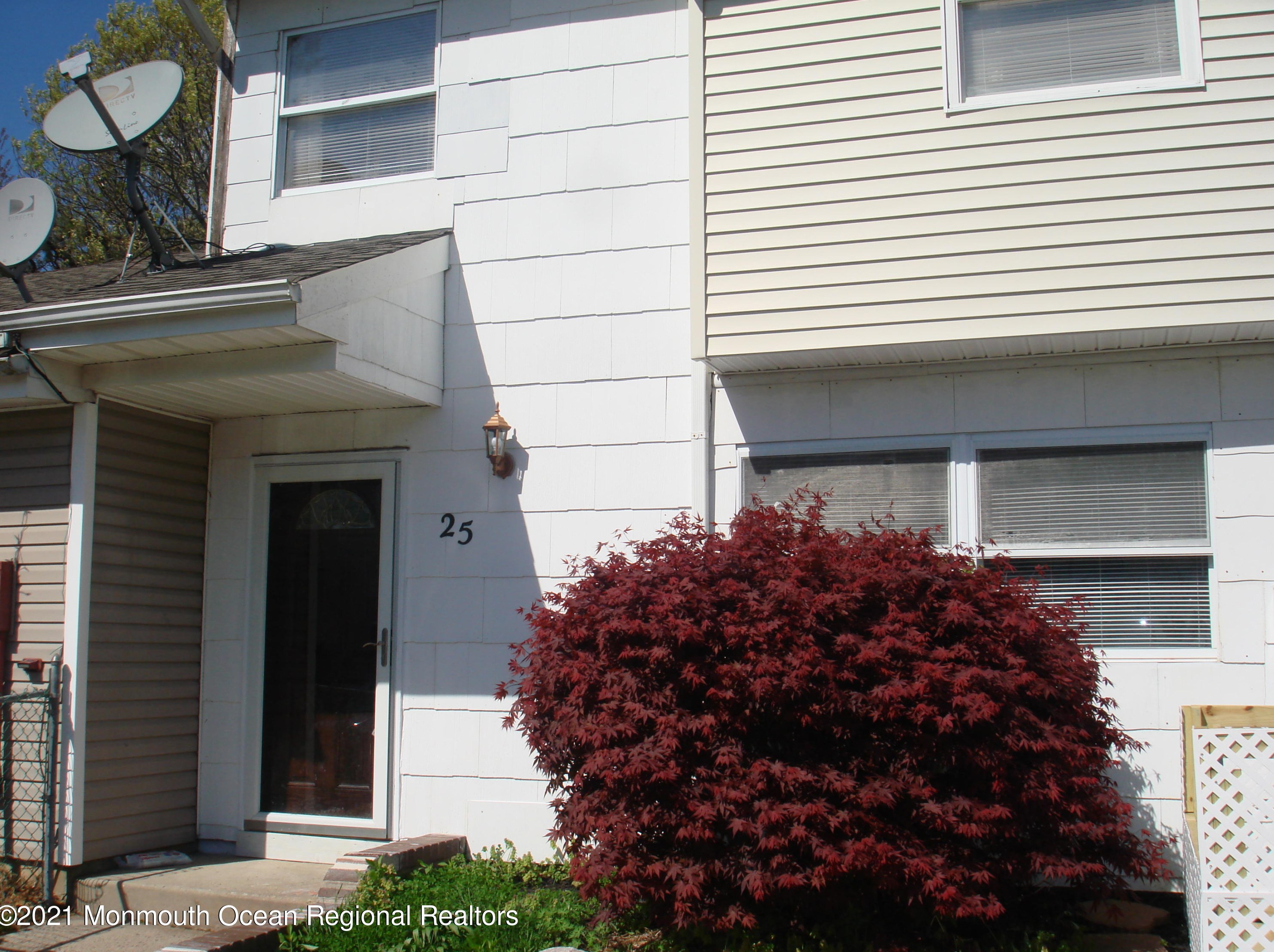 25 Lexington Blvd, Barnegat Township NJ  08005-1617 exterior