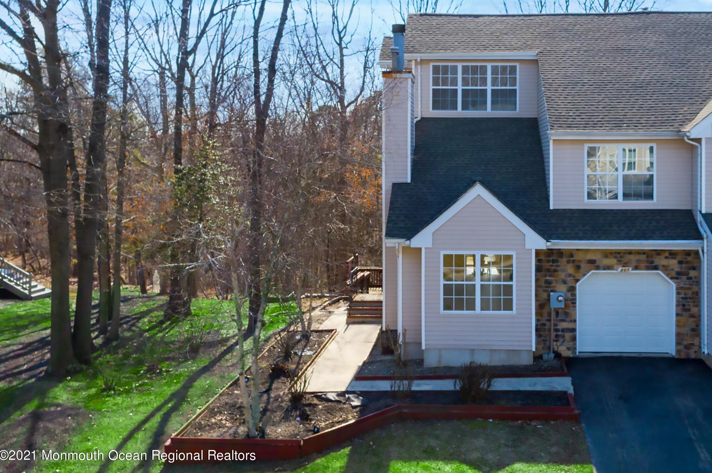 201 Moses Milch Dr, Wall Township, NJ 07731-3816