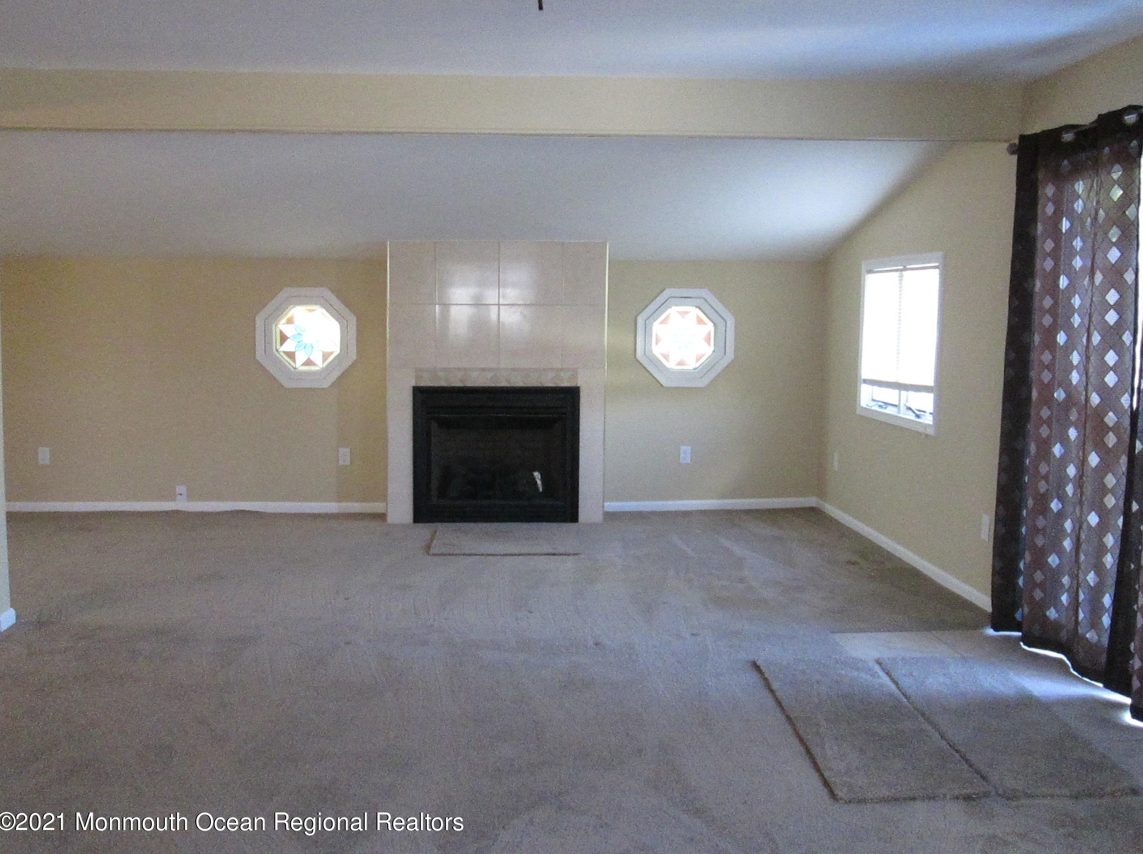 32 Susquehanna Dr, Tuckerton, NJ 08087-1129