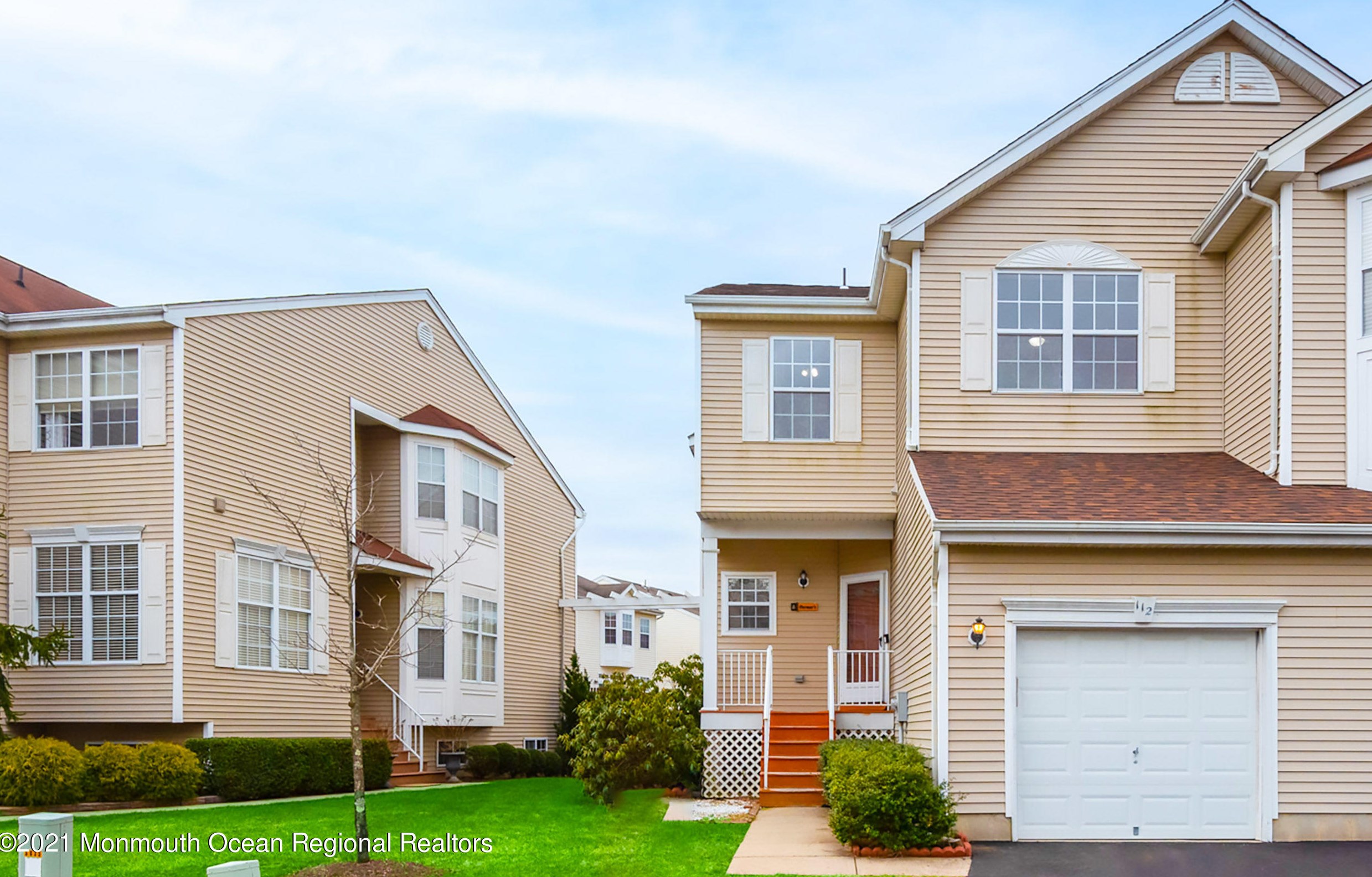 112 Cheyenne St, Tinton Falls, NJ 07712