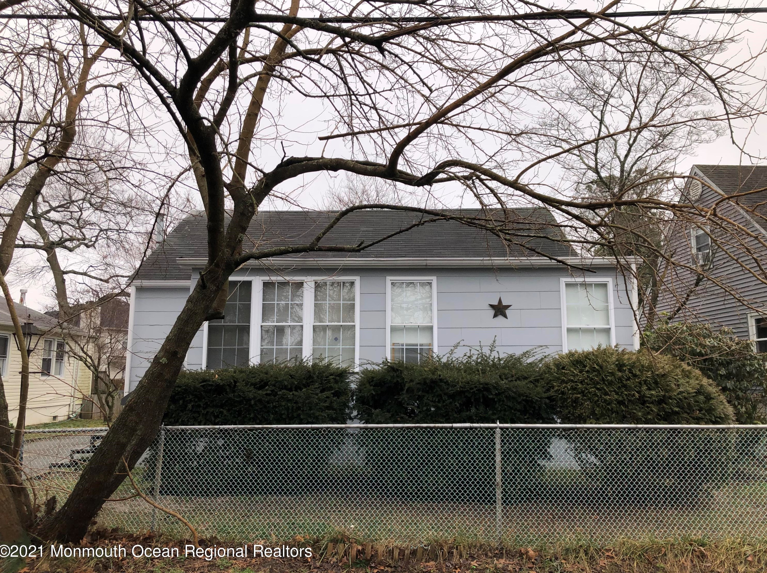 297 Morrell Dr, Toms River, NJ 08753-1927