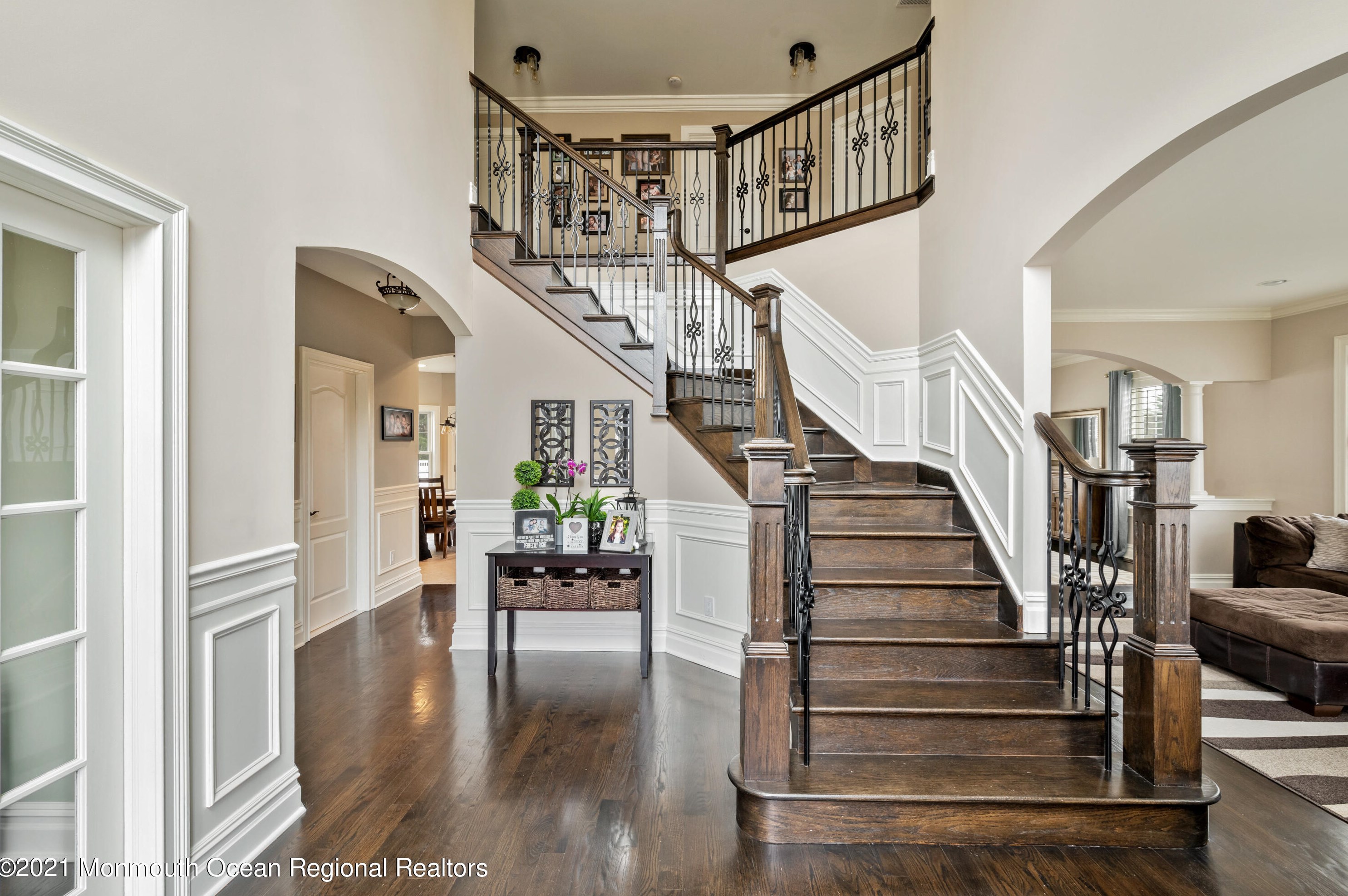 2 Statesboro Rd, East Freehold, NJ 07728