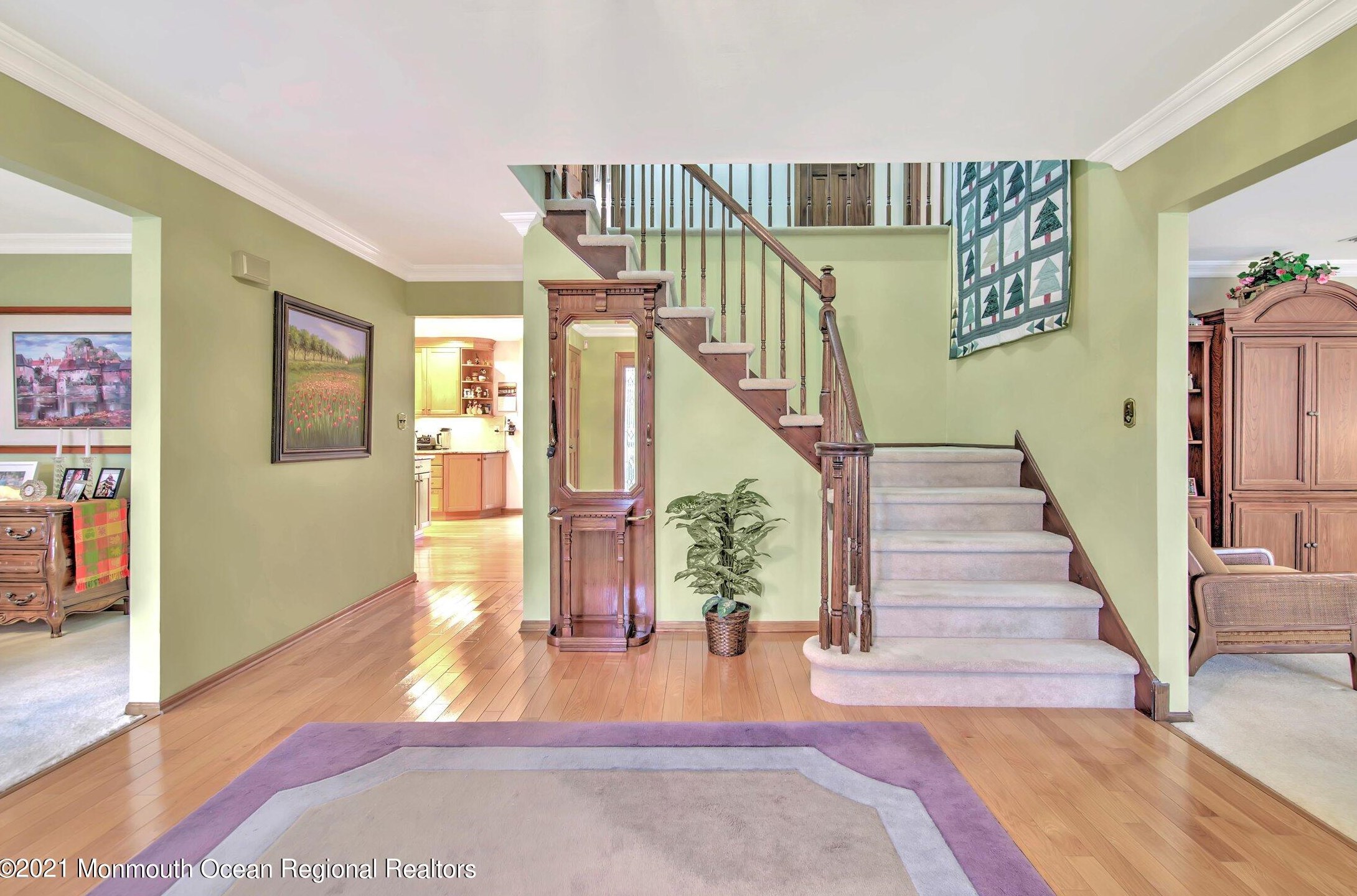 39 Sandpiper Dr, Millstone Township, NJ 07726-3623