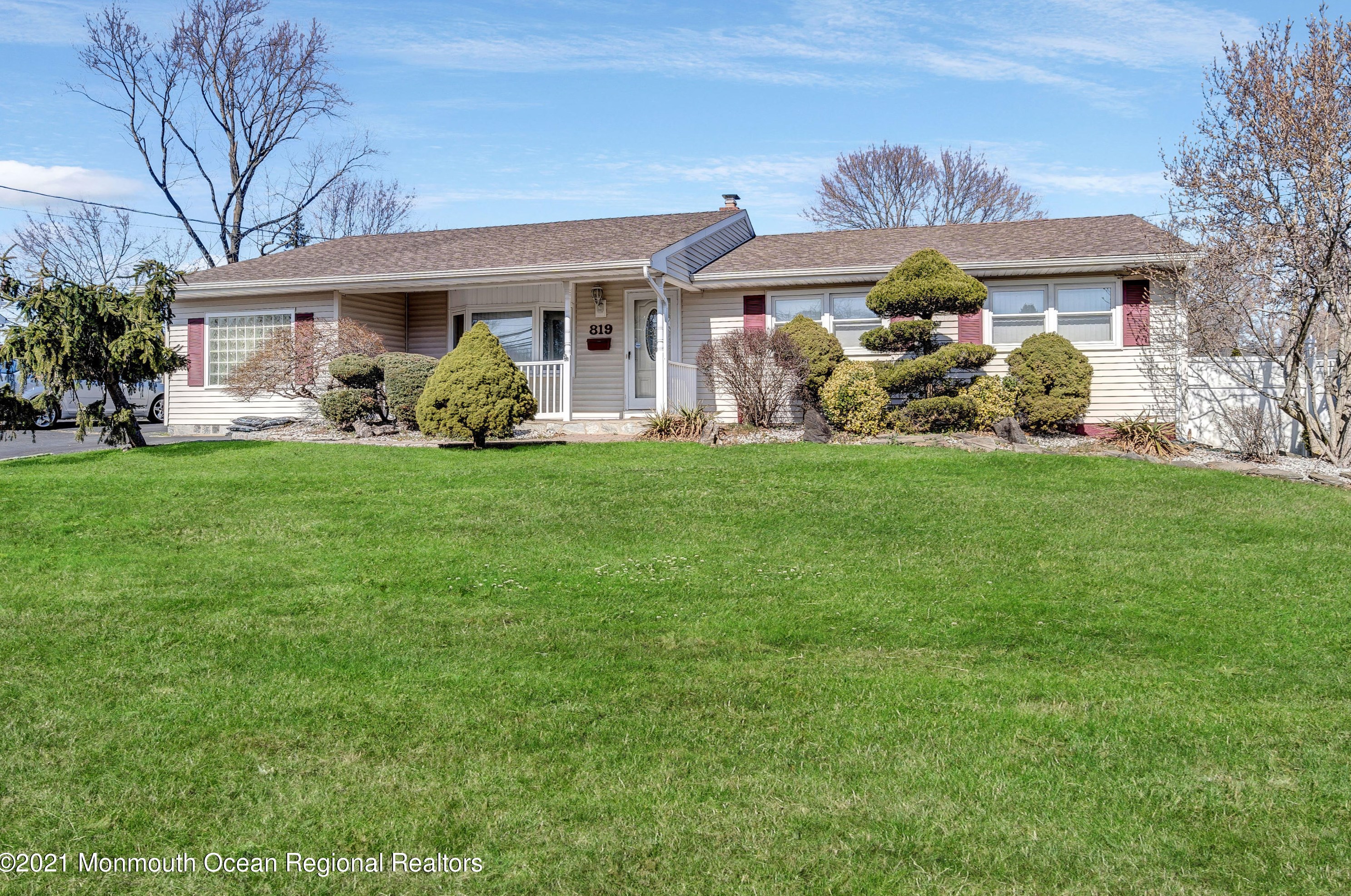 819 State Route 34, Matawan, NJ 07747-3252