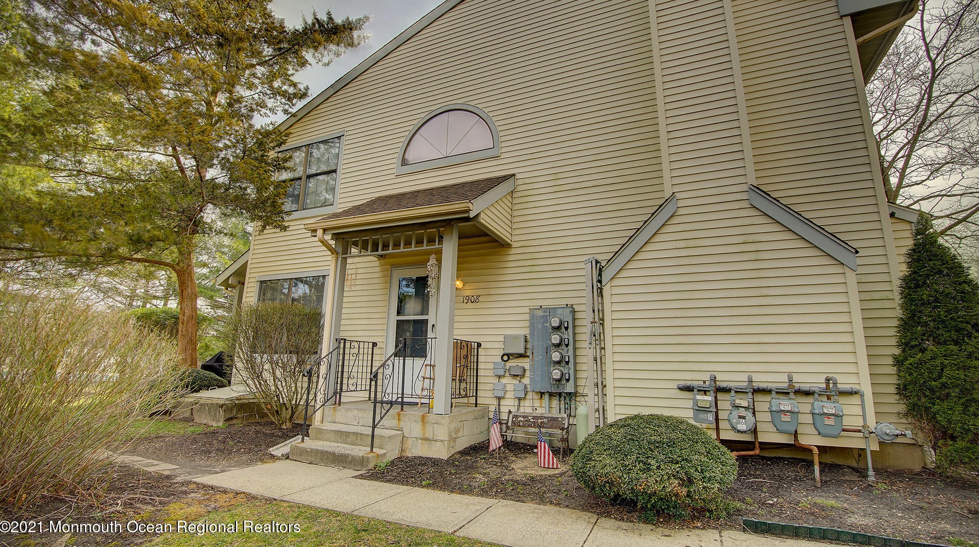 1908 Breckenridge Pl, Toms River, NJ 08755-0932