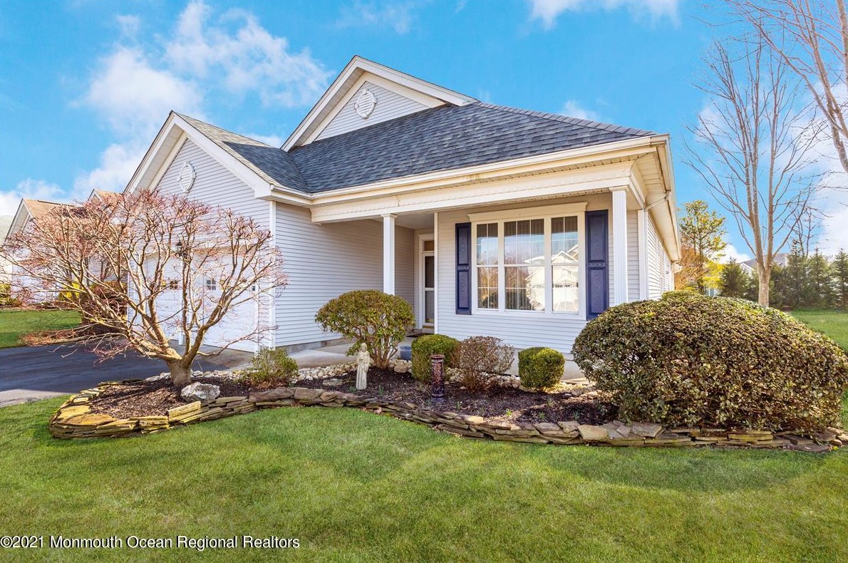 1531 Tanner Ave, Wall Township, NJ 08736-2217
