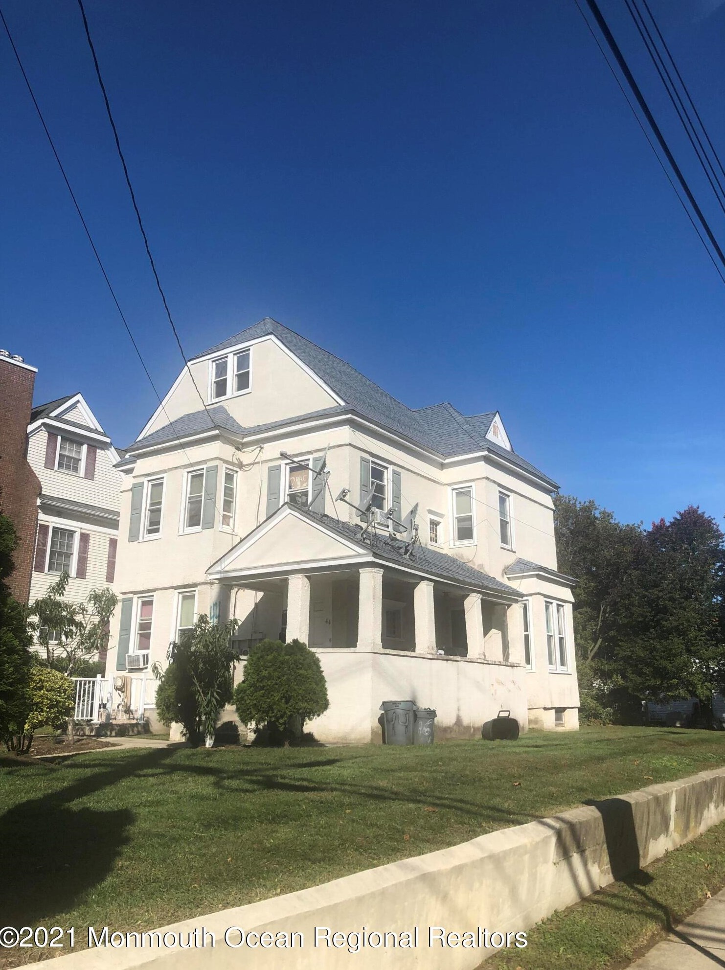 44 Drs James Parker Blvd, Tinton Falls, NJ 07701