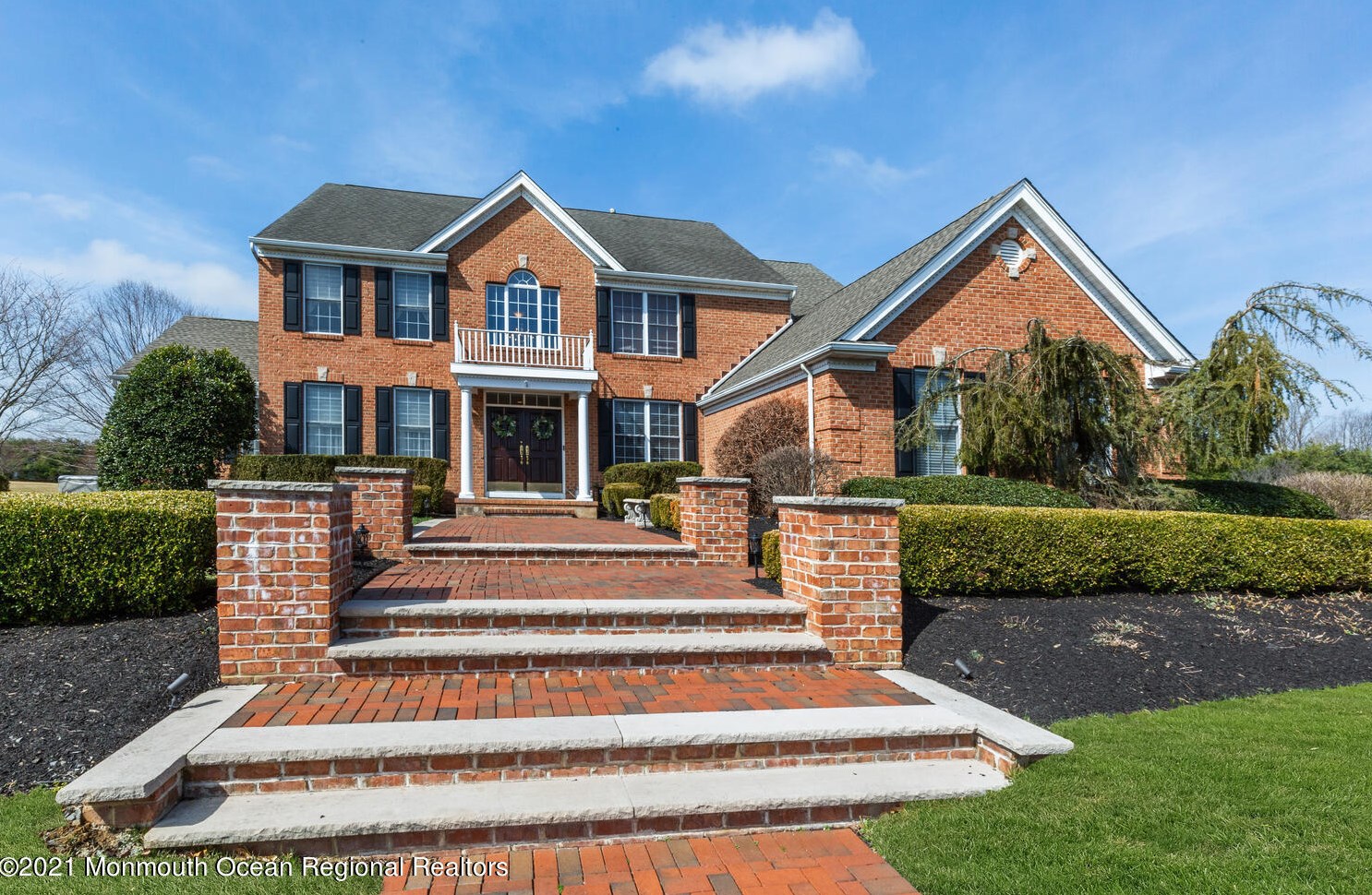 4 Matthew Ct, Upper Freehold Township, NJ 08514