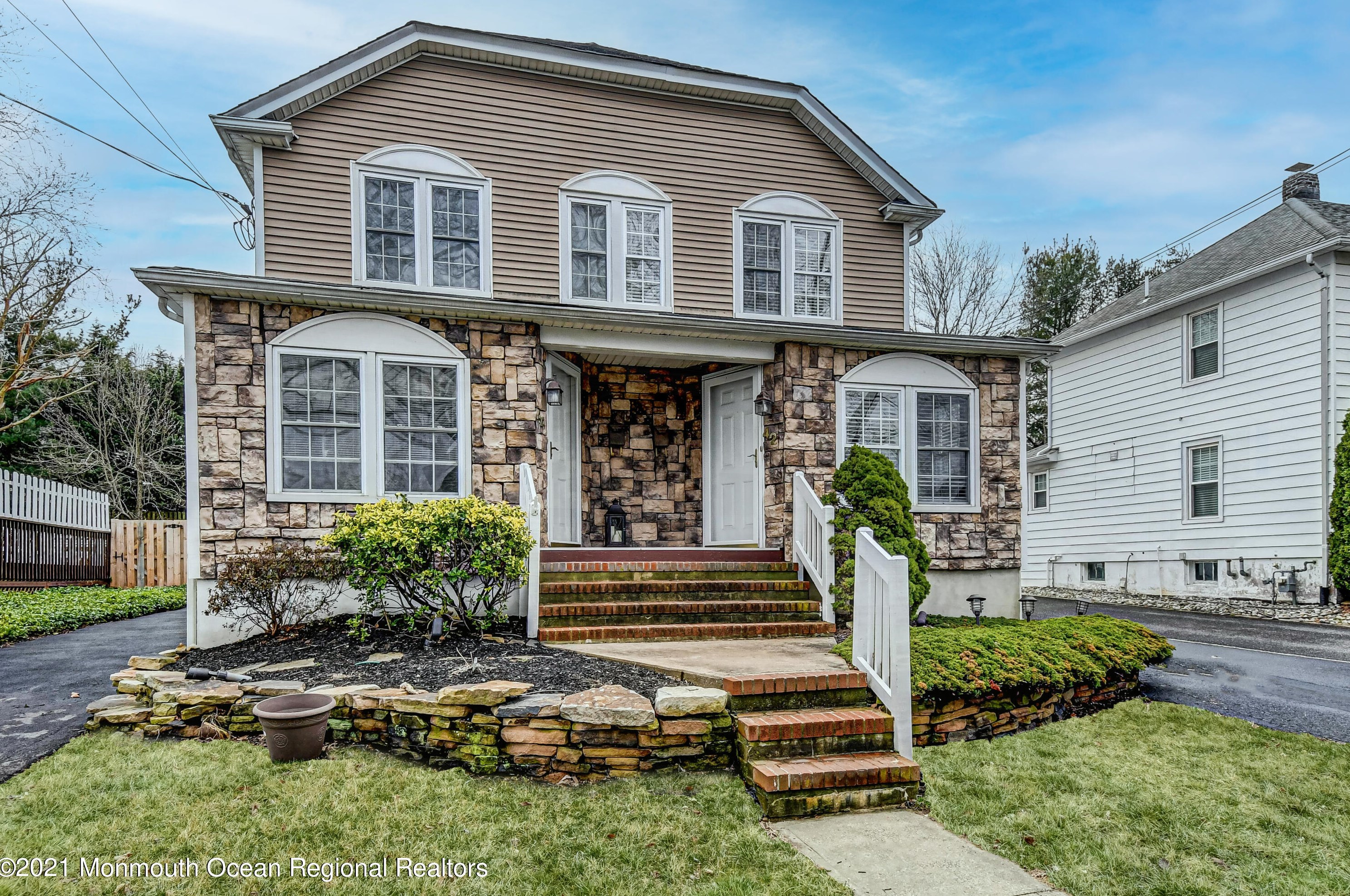 42 John St, Tinton Falls, NJ 07701