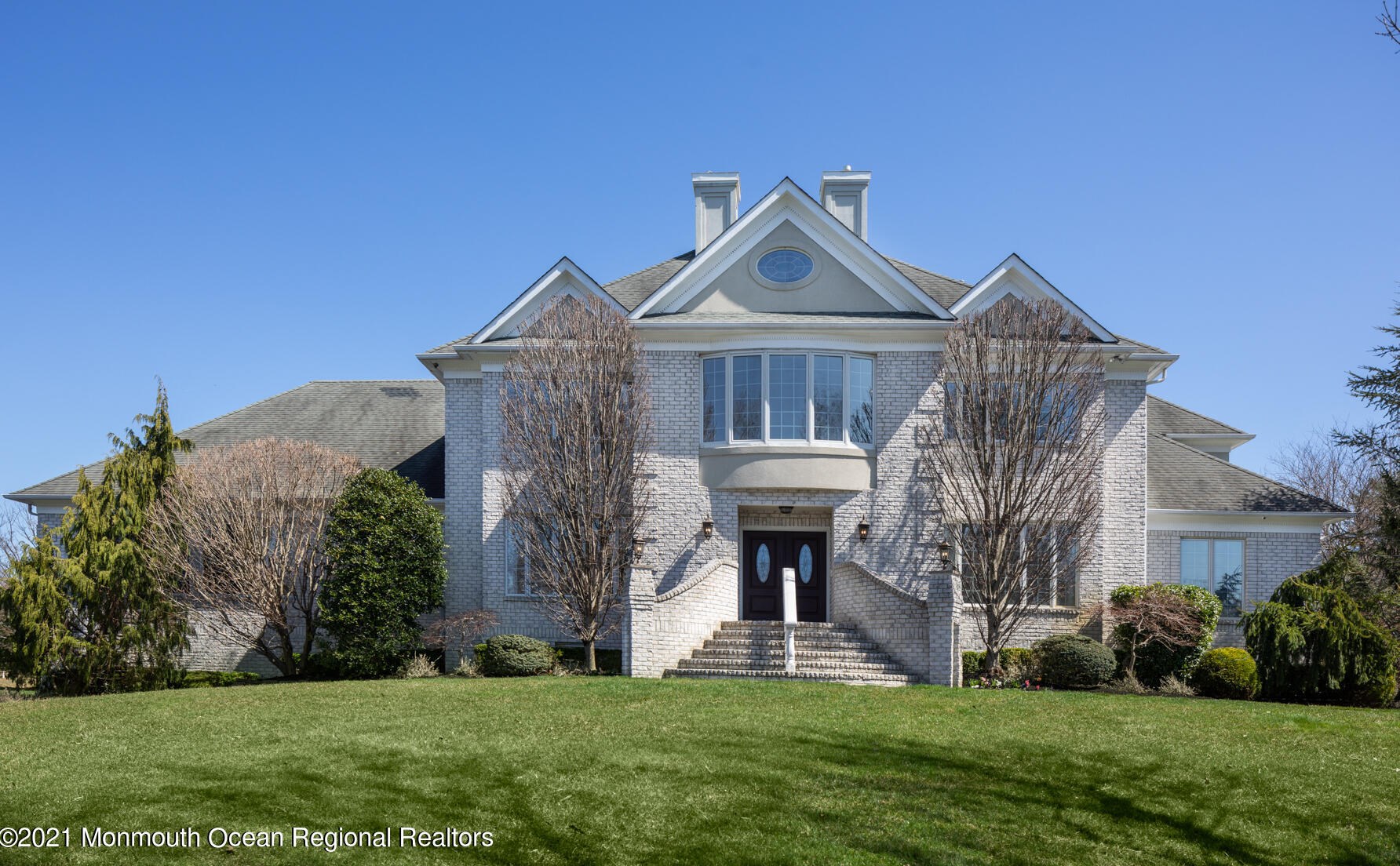 4 Parkwood Ln, Vanderburg, NJ 07722-2116