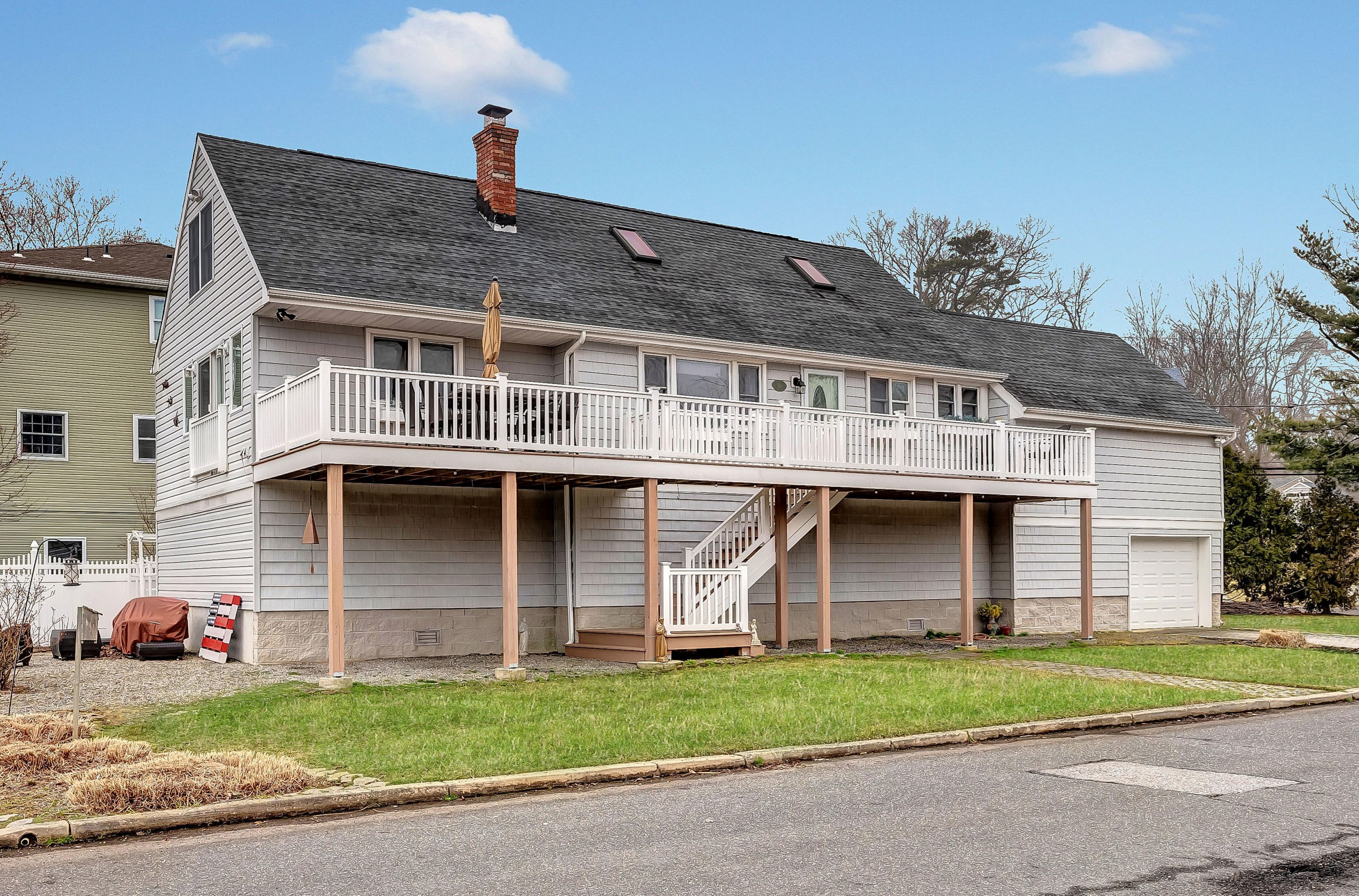 118 Beverly Way, Wall Township NJ  07753-5709 exterior