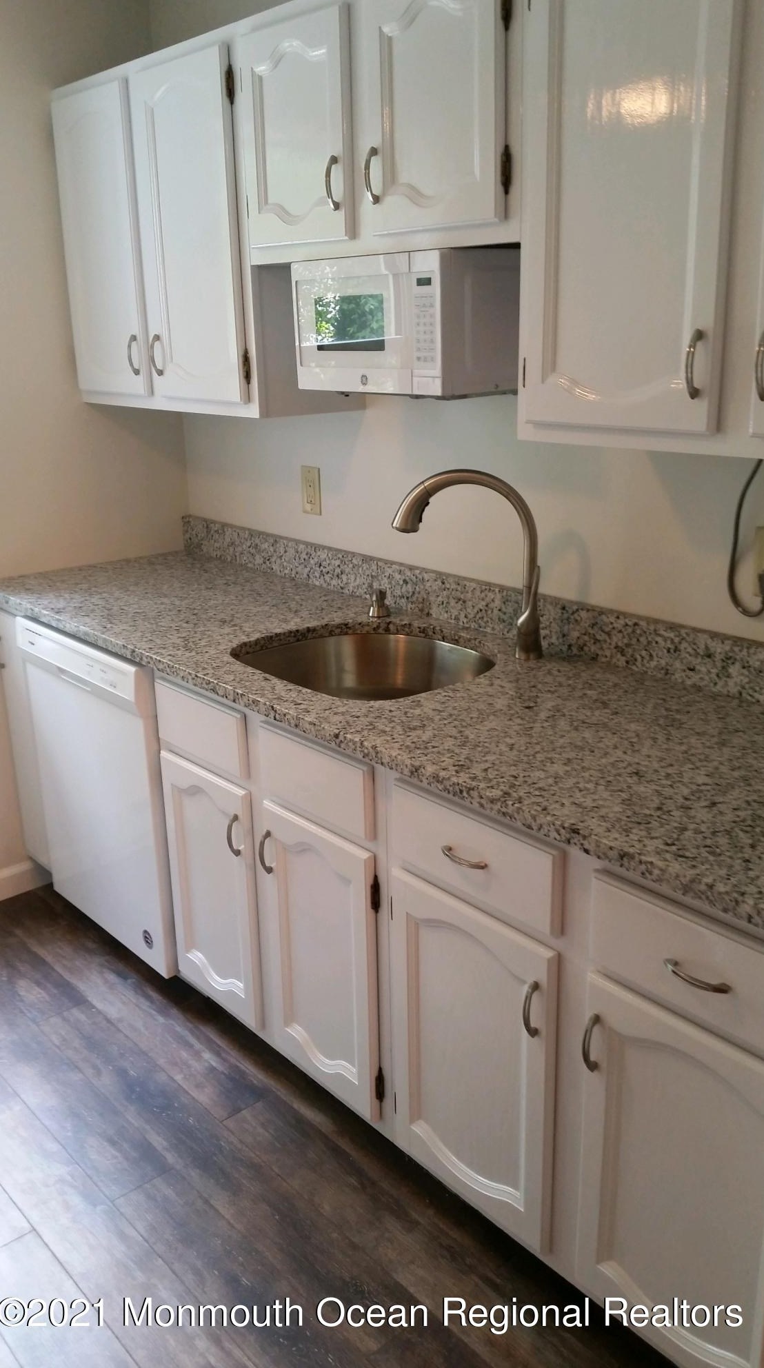 66 Whitefield Ave #103, Ocean Grove, NJ 07756