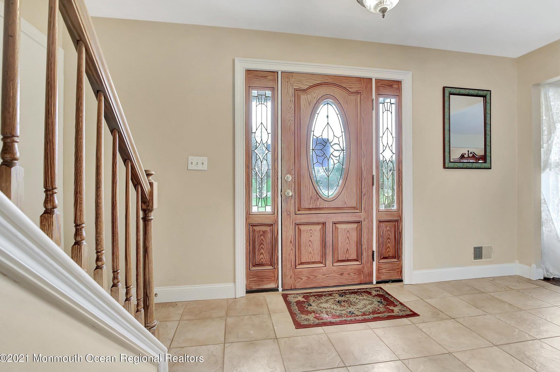 6 Sugarloaf Pl, Millstone Township, NJ 07726-8186