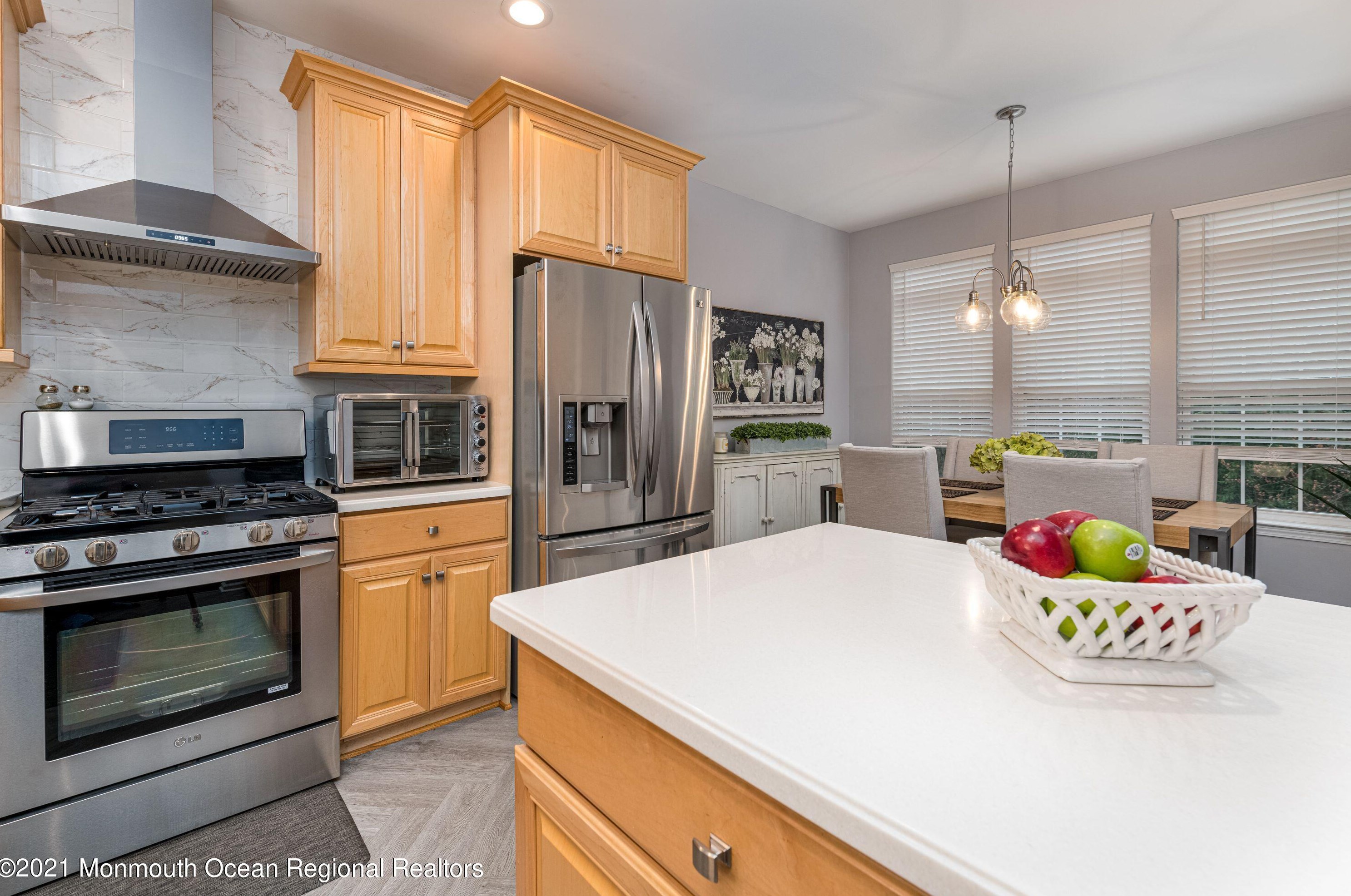 49 Aspen Way, Matawan NJ  07747-1941 exterior
