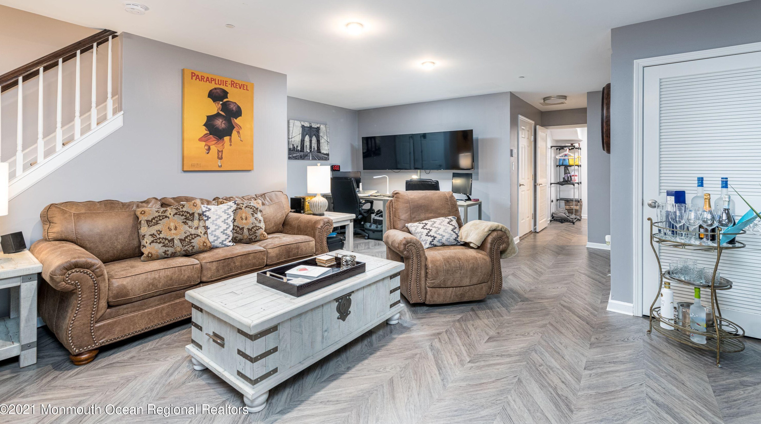 49 Aspen Way, Matawan NJ  07747-1941 exterior