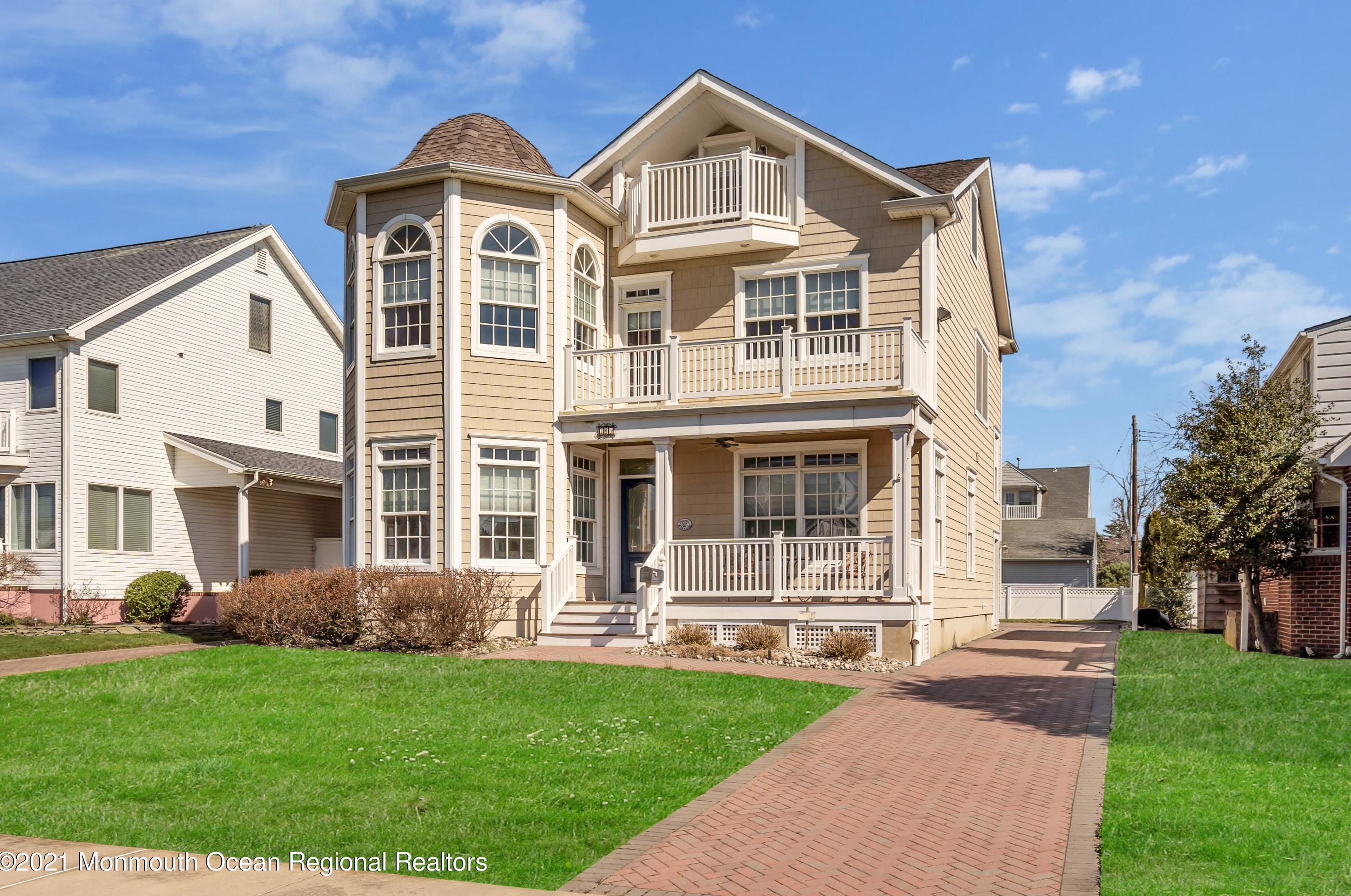 104 Pennsylvania Ave, Wall Township, NJ 07762